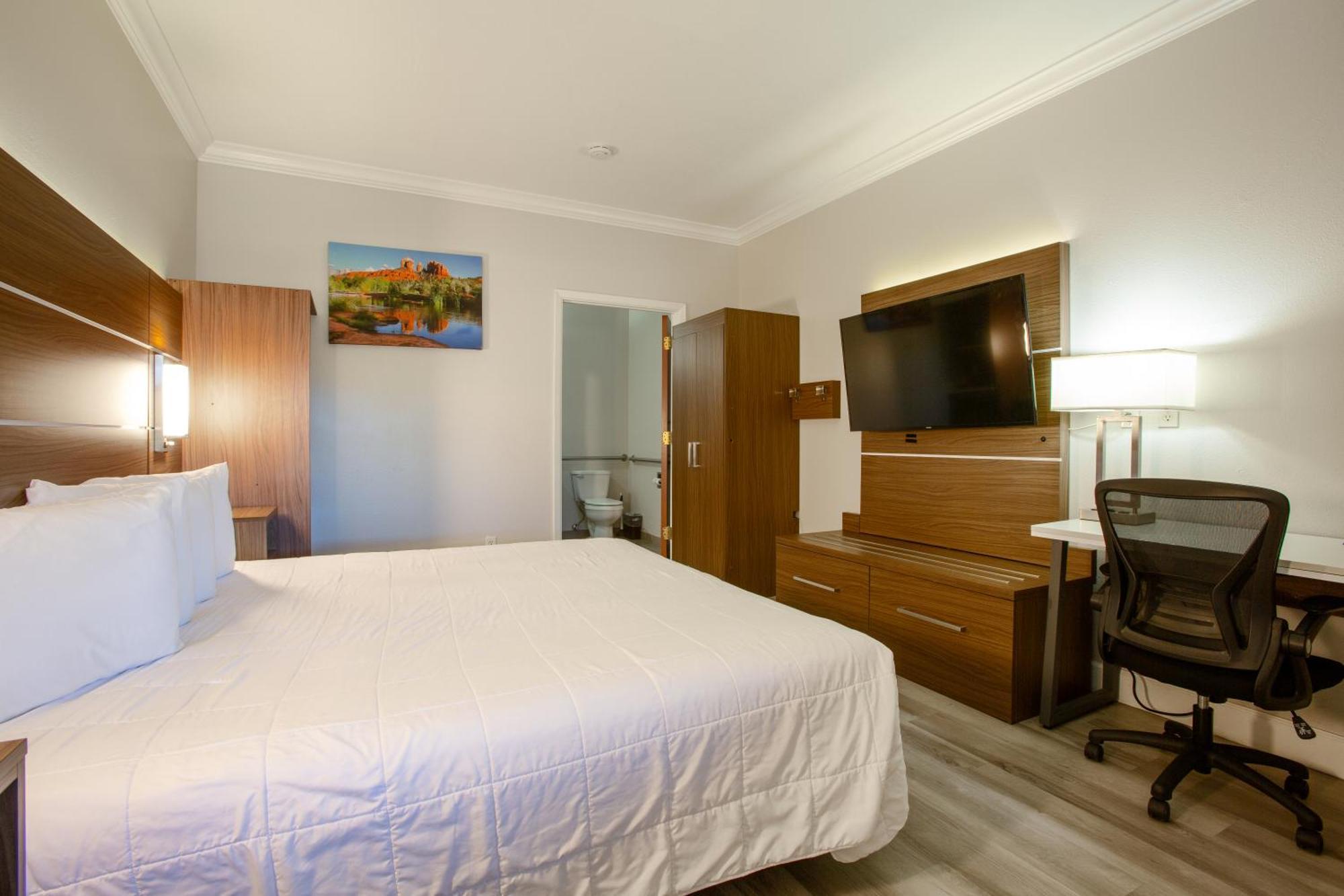 King Accessible Roll-in Shower,1629895395:JPEG