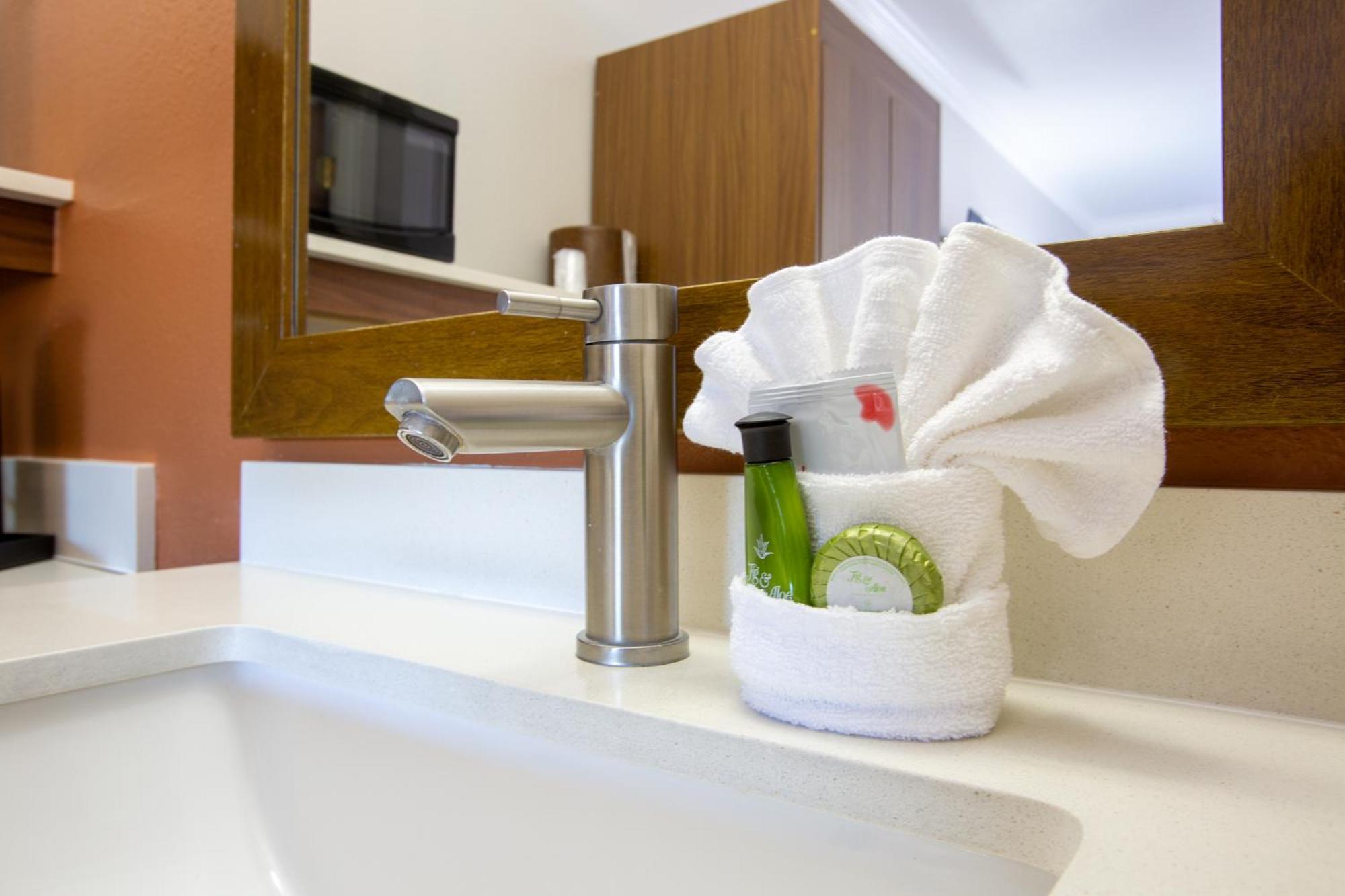 Jetted King Relaxation Bell Rock View,1629895418:JPEG