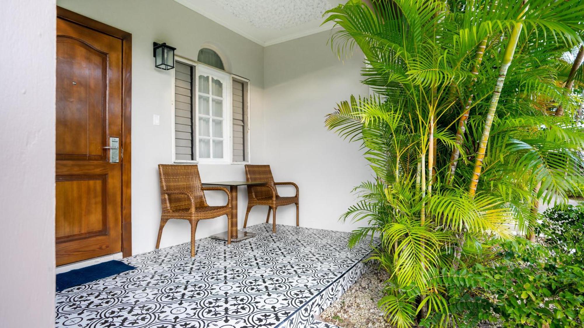 Standard Room, 2 Double Beds Garden View,1629902595:JPEG