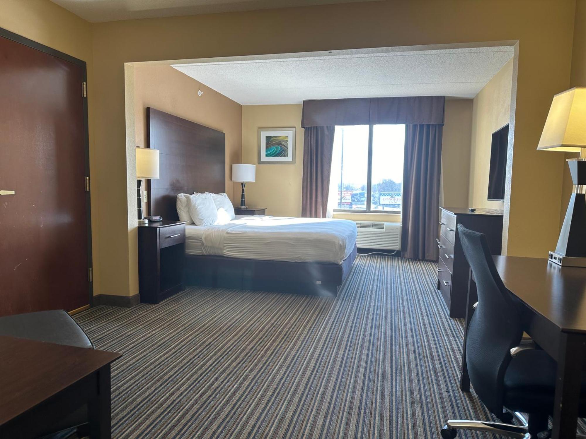 King Room - Non-Smoking