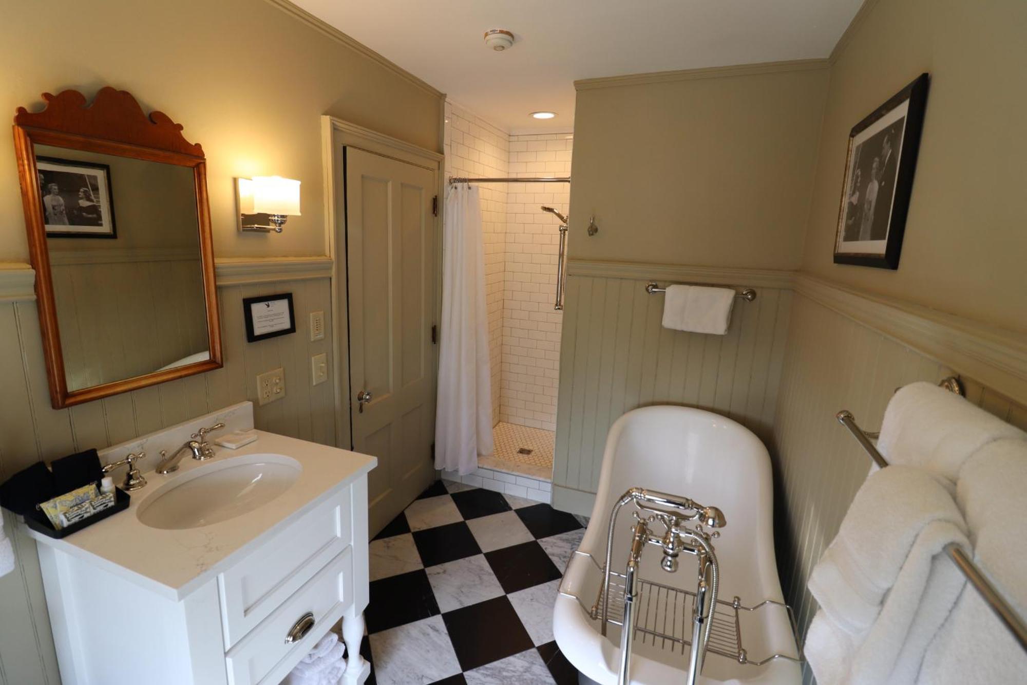 Queen Room