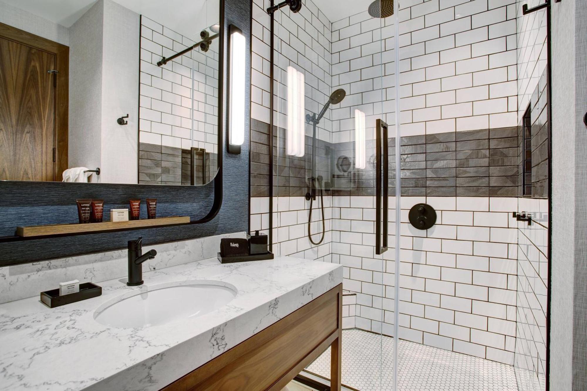 Standard Guest room with 2 Queen, City view
