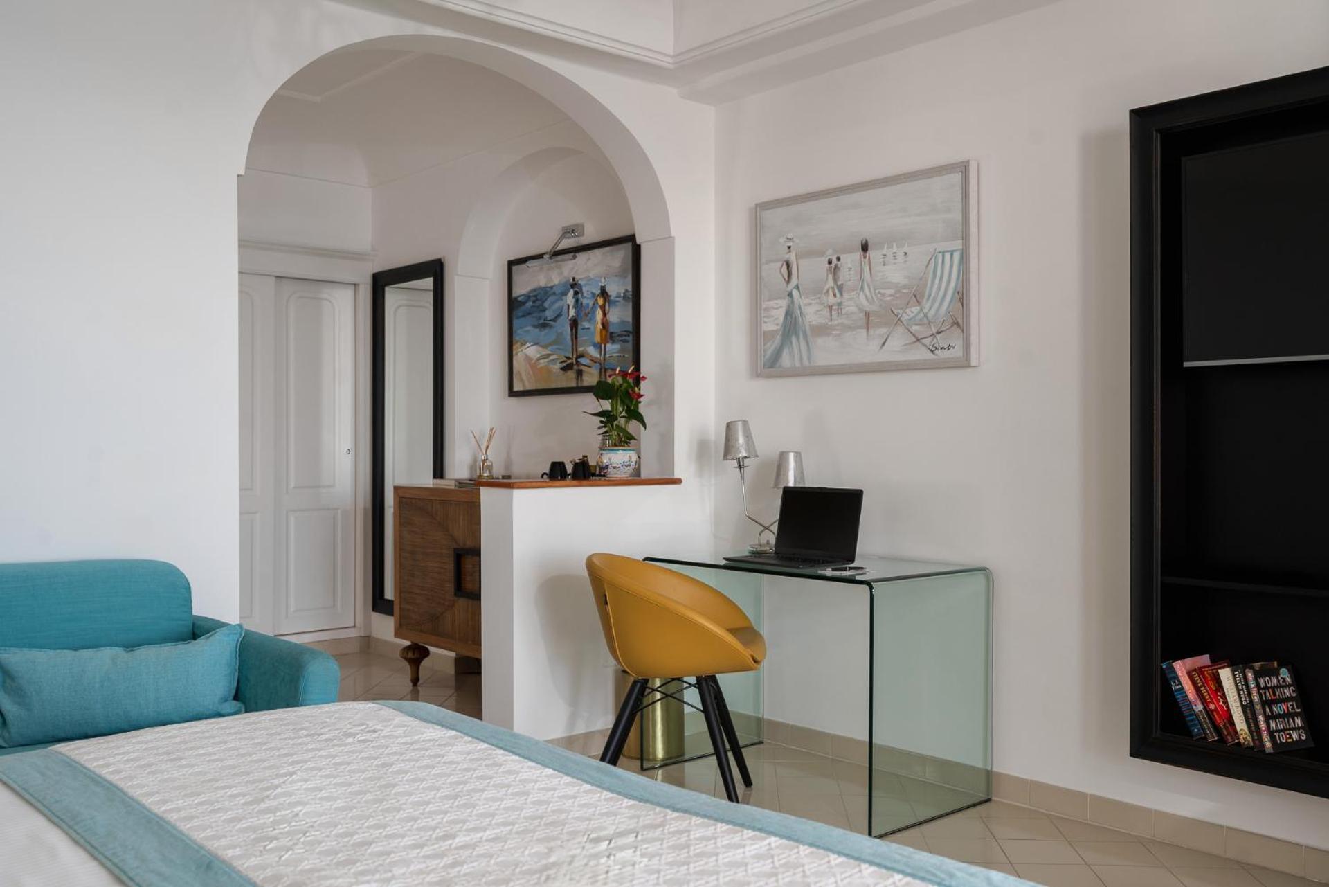 Double Room with Balcony and Sea View