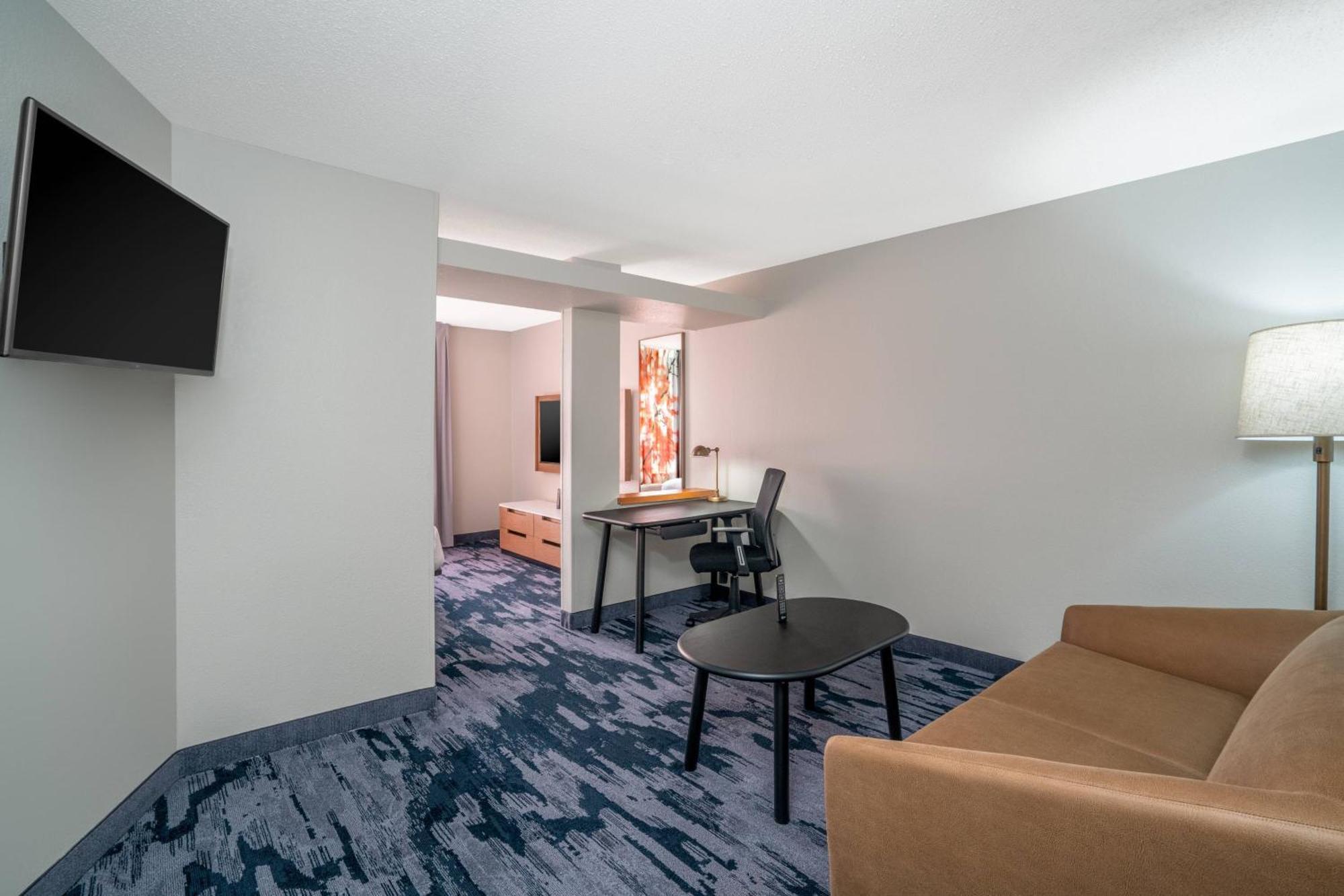 King Studio with Sofa Bed