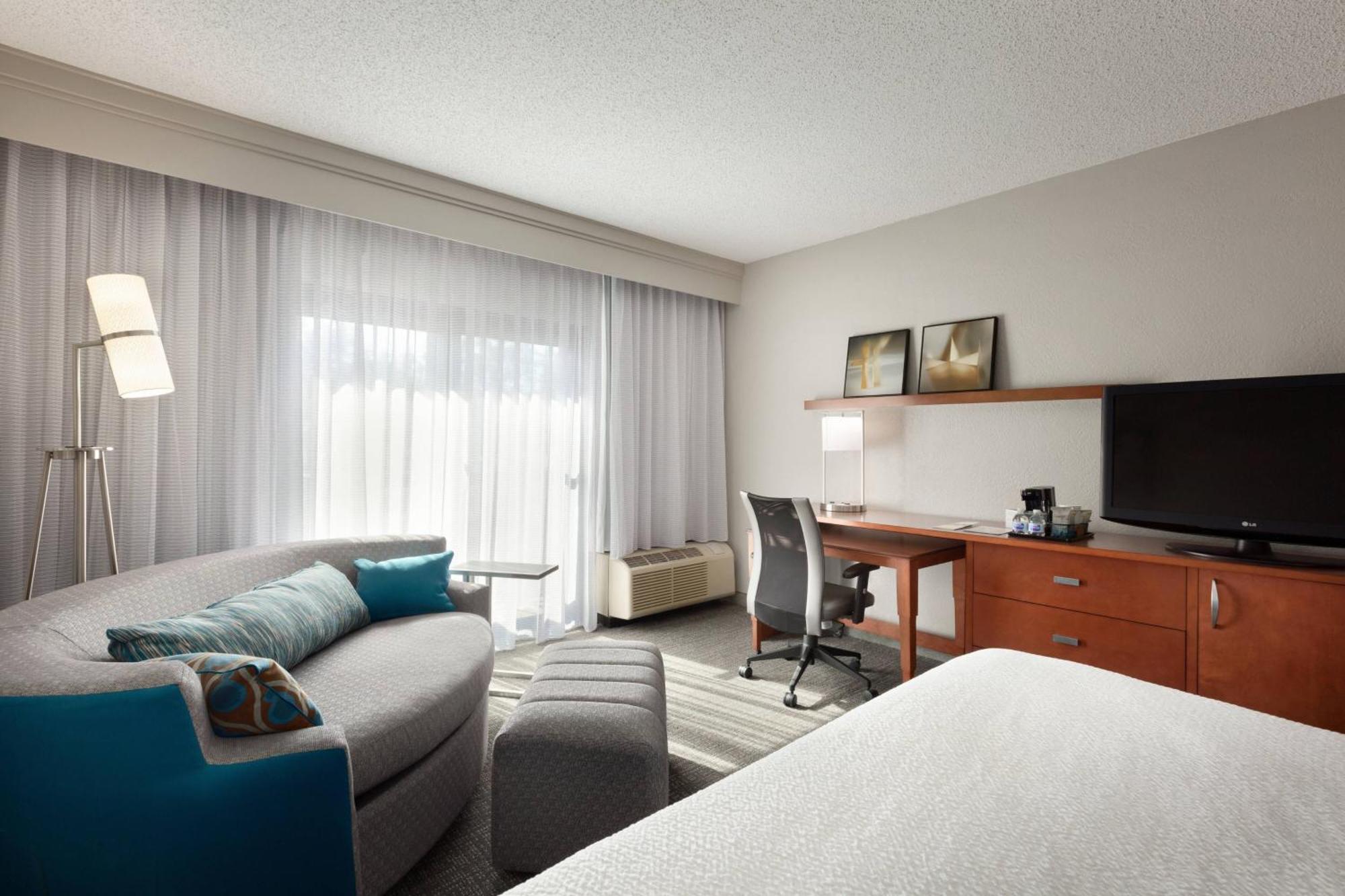 King Room with Sofa Bed