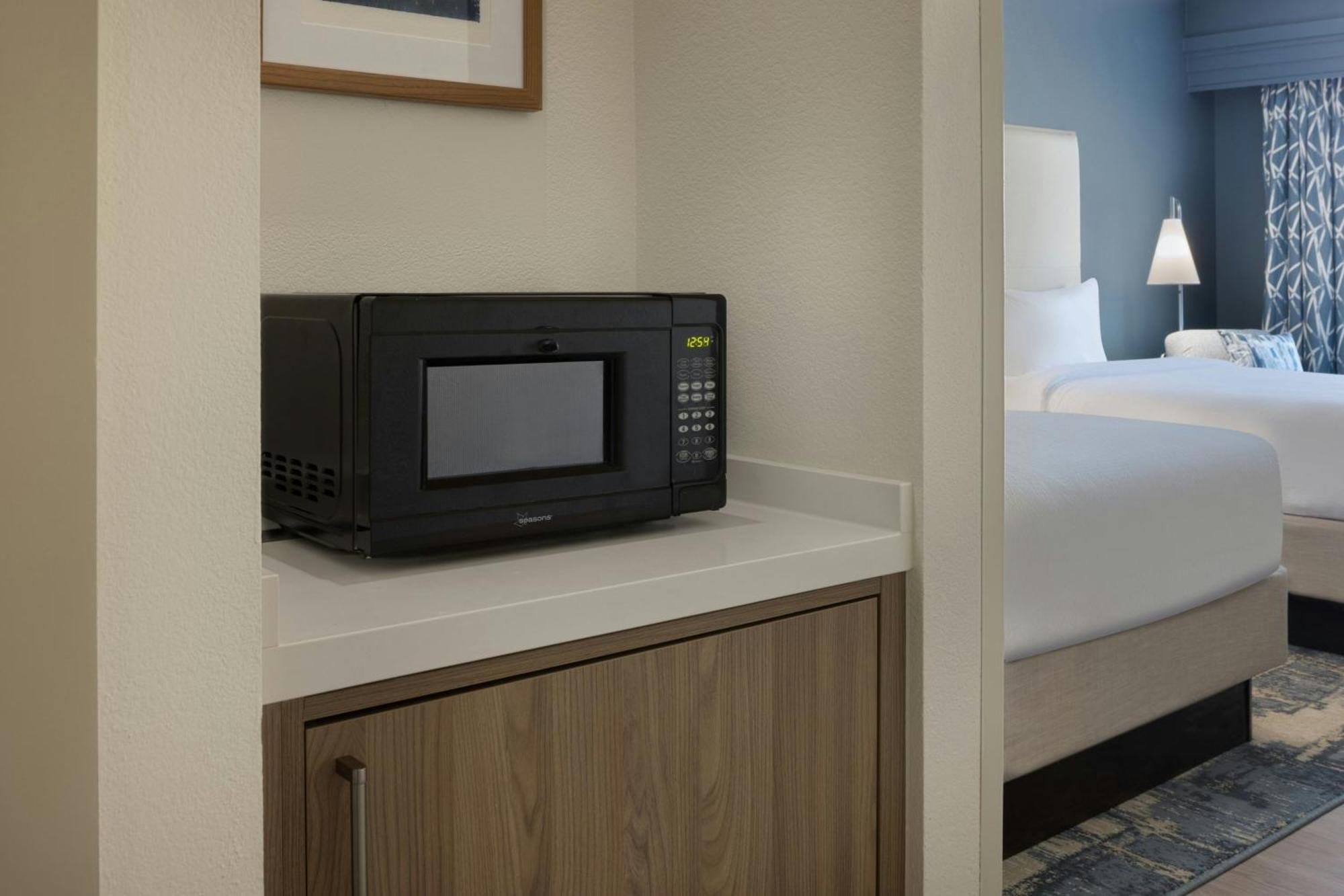 Queen Room with Two Queen Beds,1632230149:JPEG