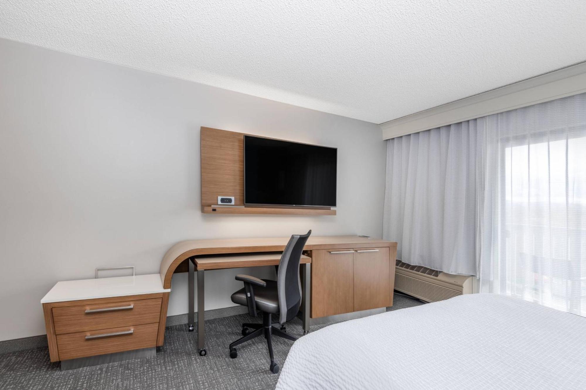 King Room with Sofa Bed