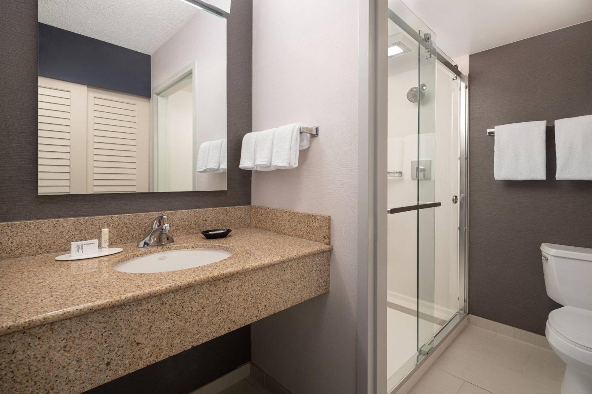 Guest room, 2 Double