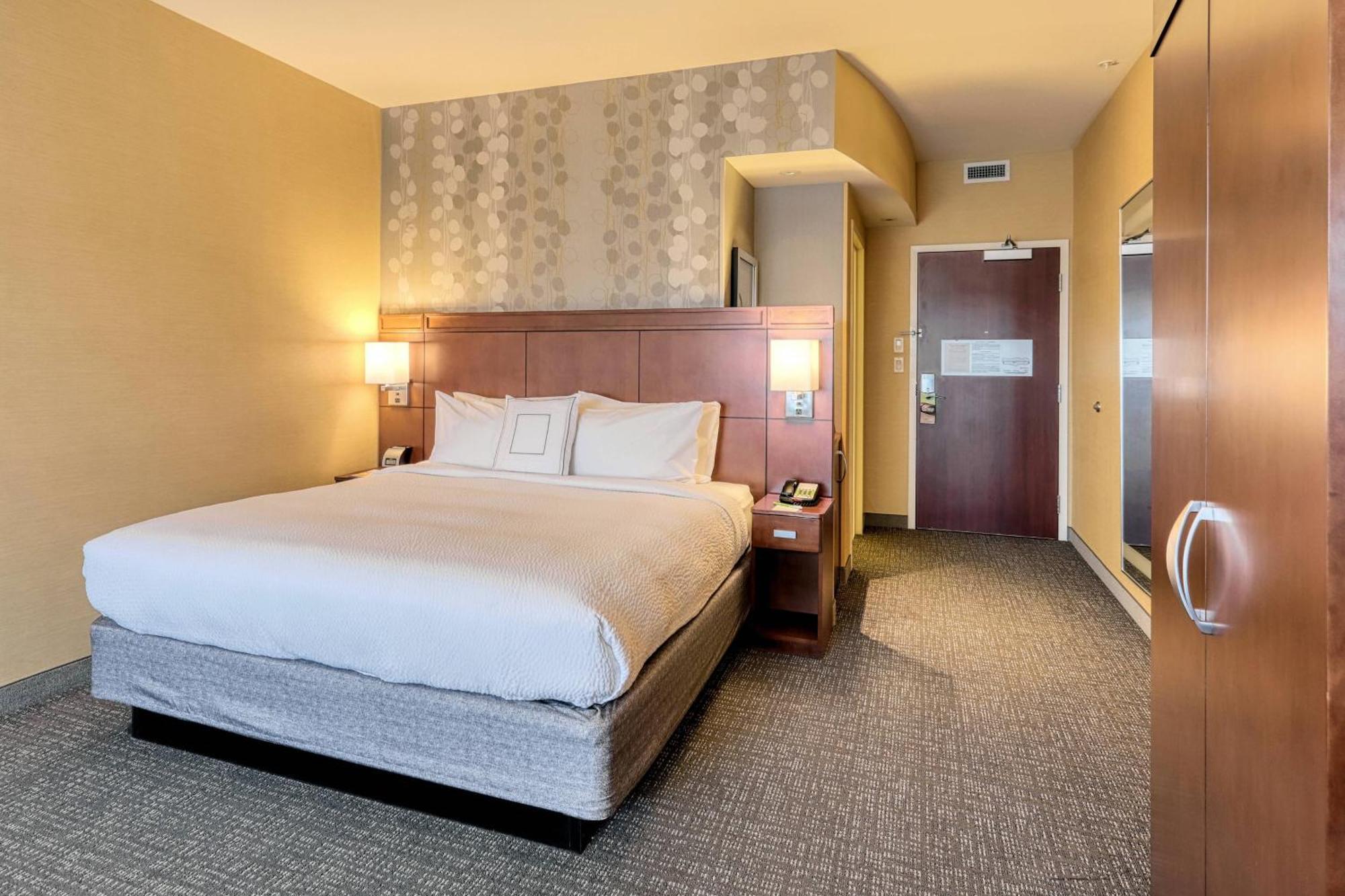 King Room with Sofa Bed