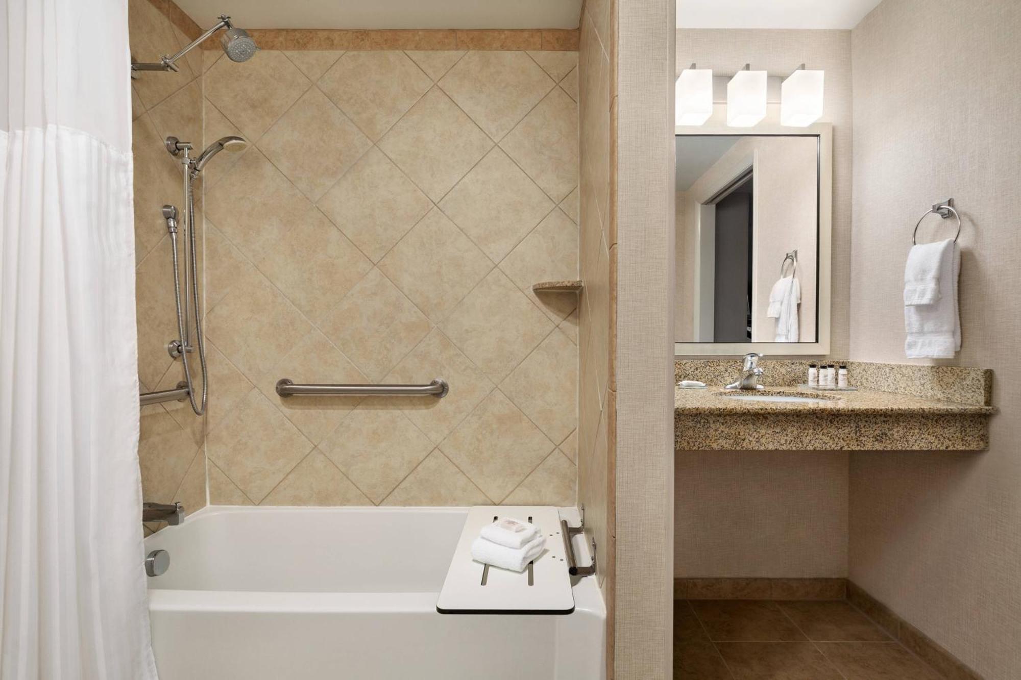 Double Queen Room