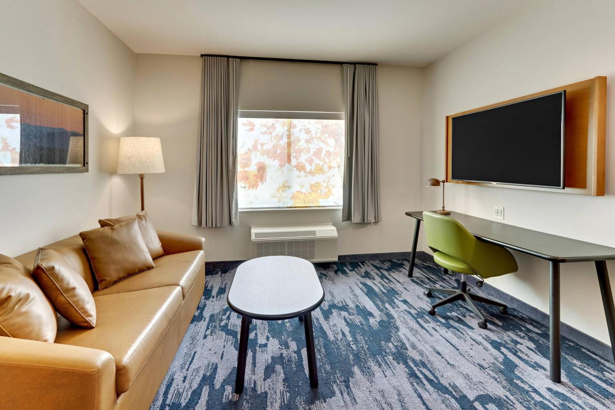 King Room with Sofa Bed
