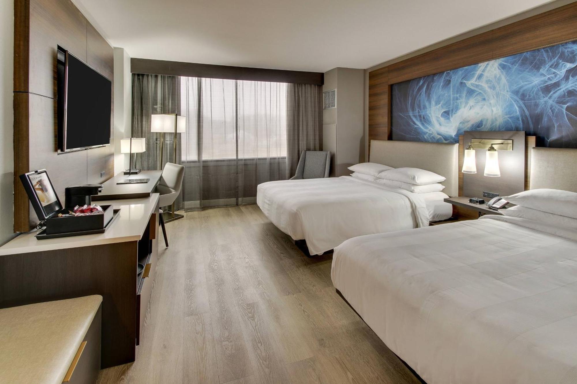 Guest Room with 2 Double Beds