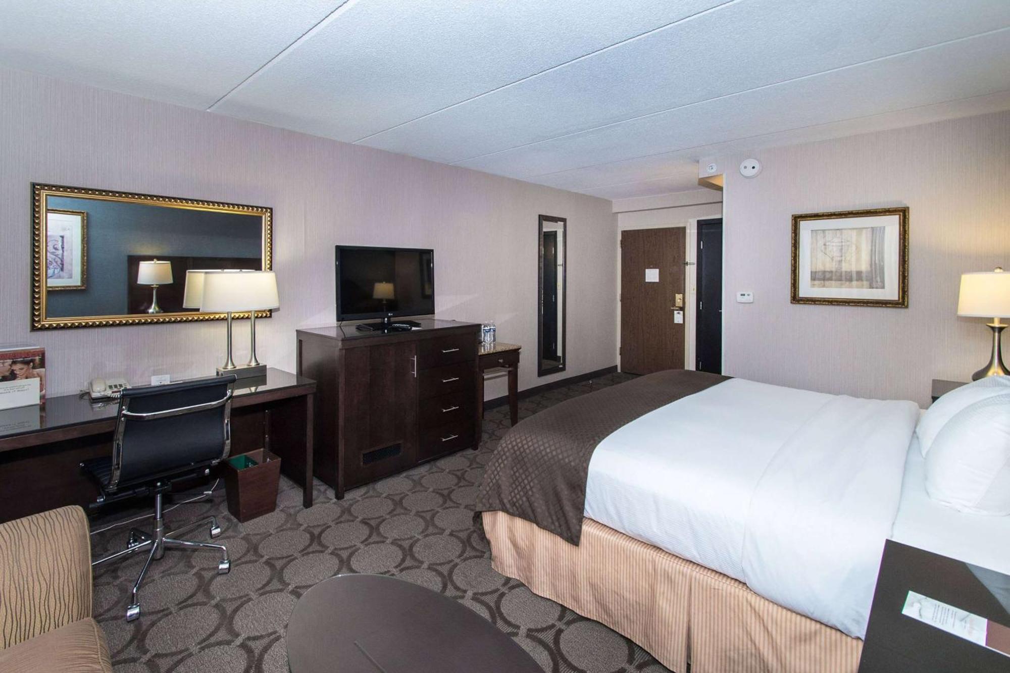 1 Full Bed, Non-Smoking