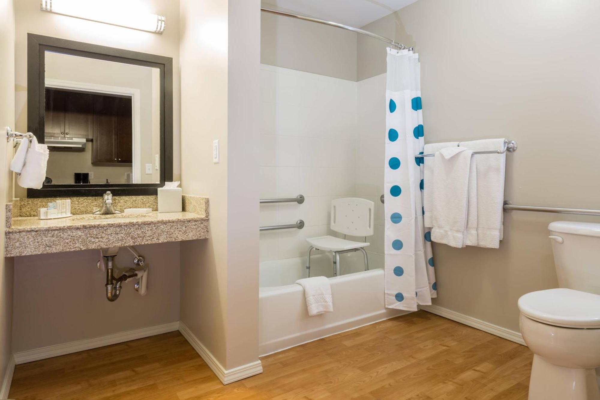 One-Bedroom King Suite,1633683197:JPEG