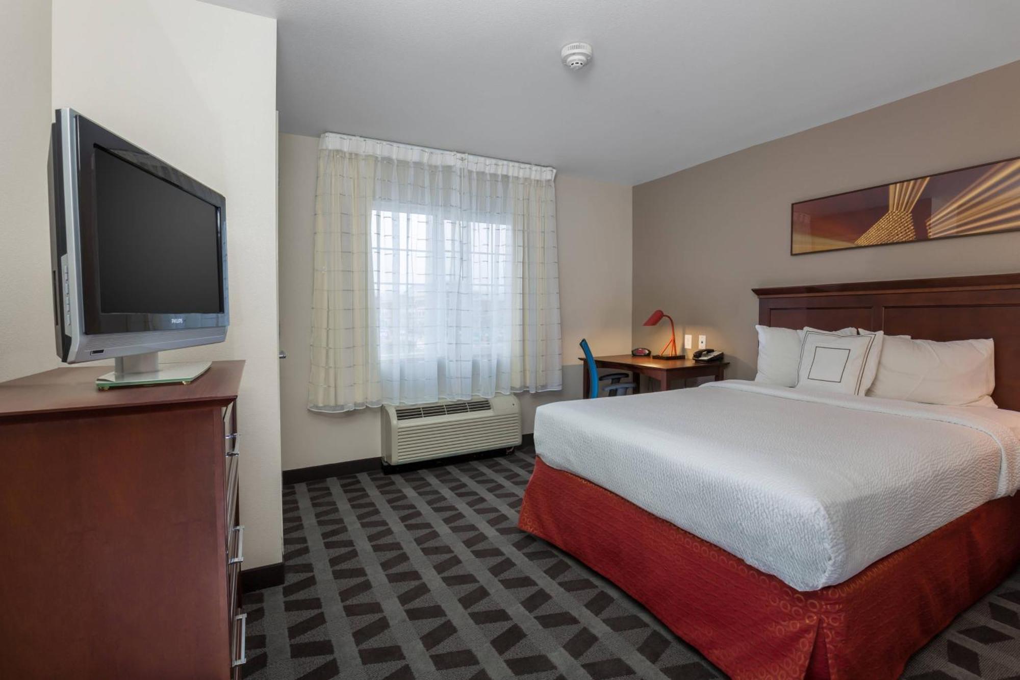 Two-Bedroom Suite,1633683196:JPEG