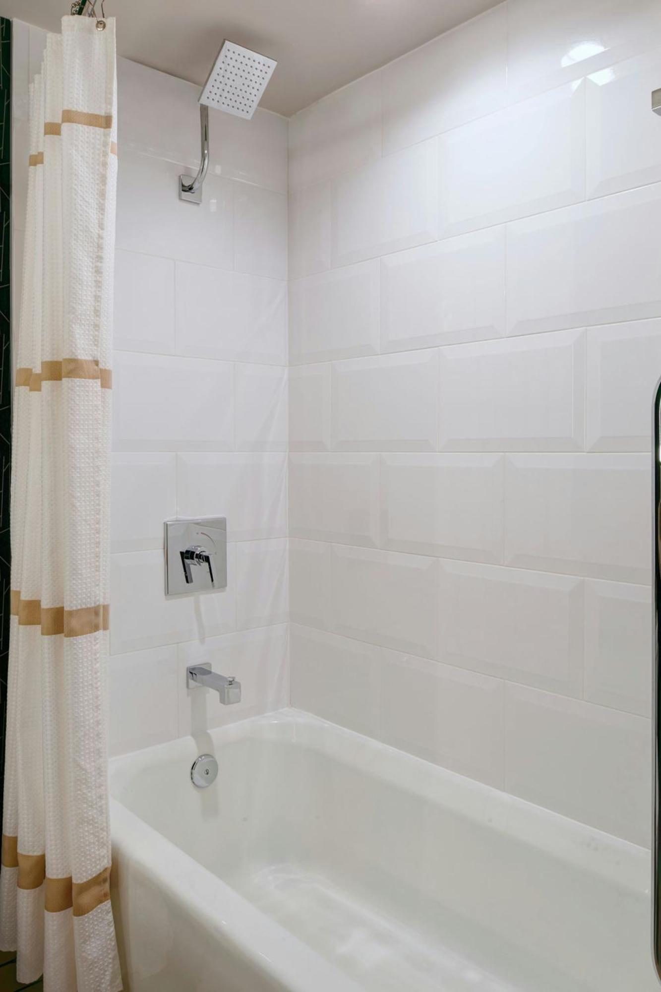 King or Double Room,1634420370:JPEG