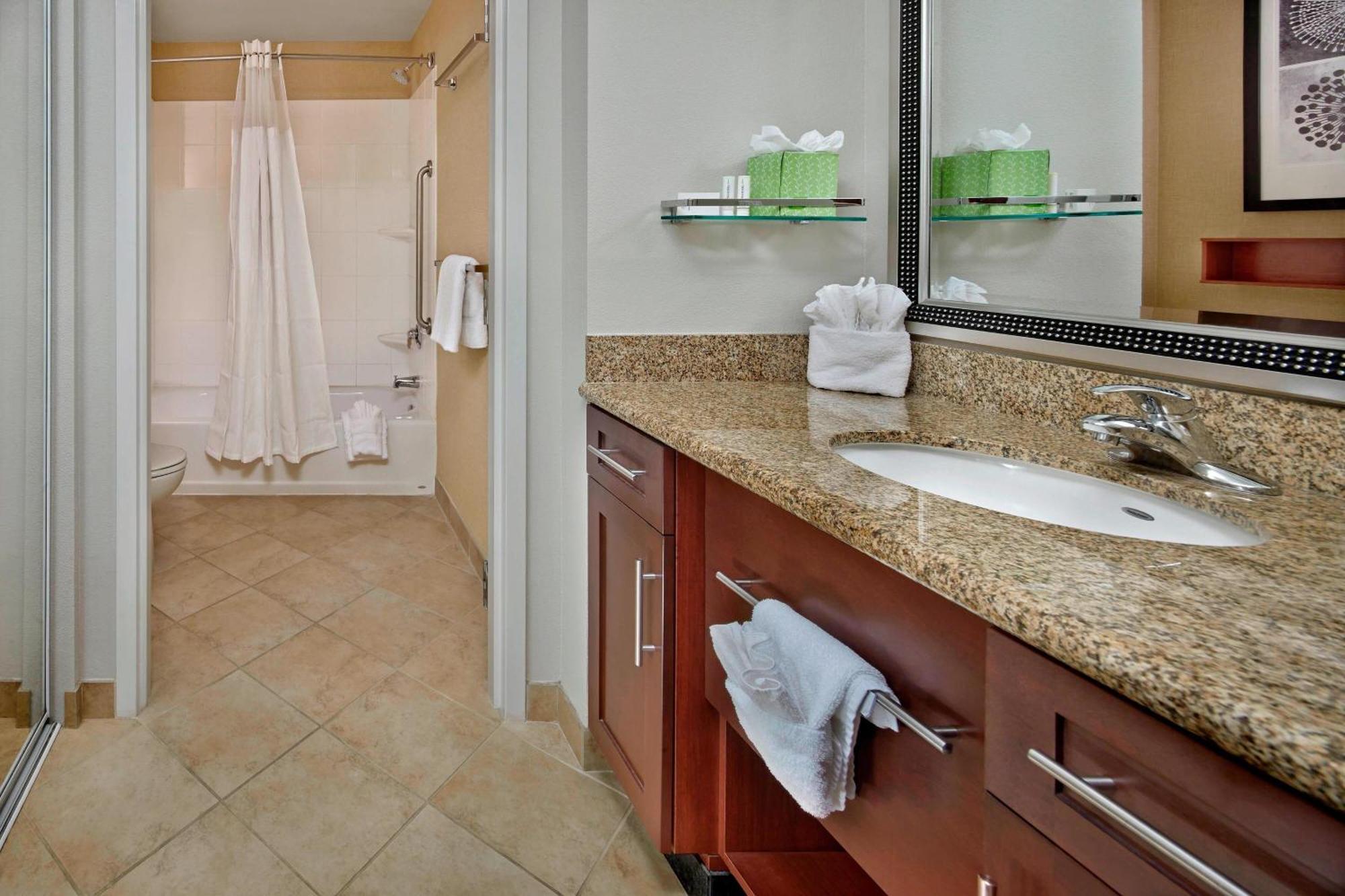 One-Bedroom Suite