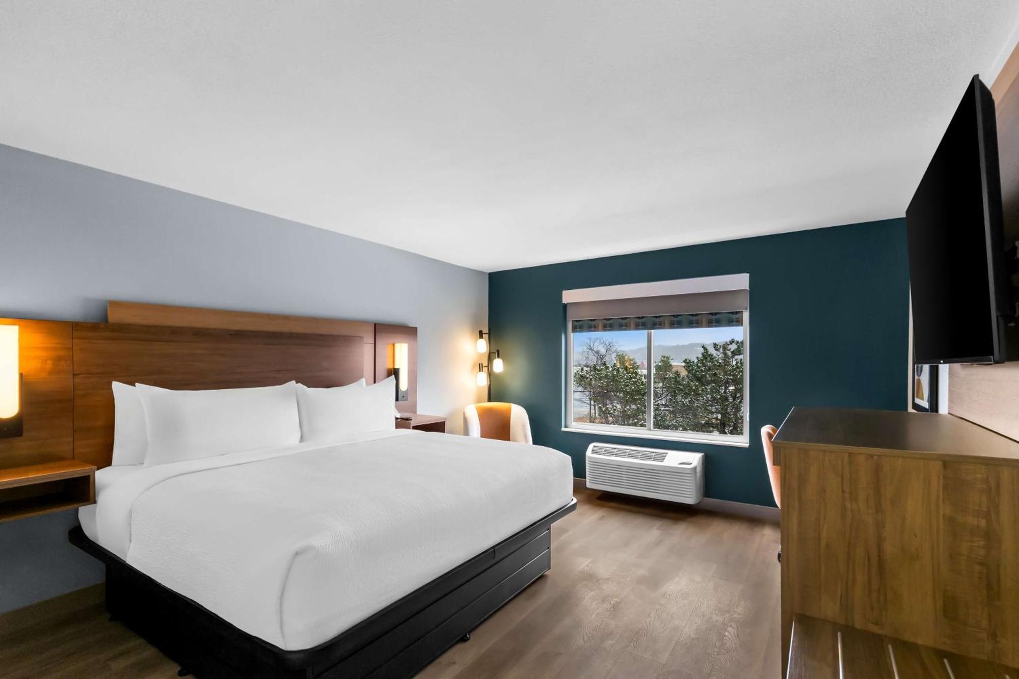 King Room - Non-Smoking