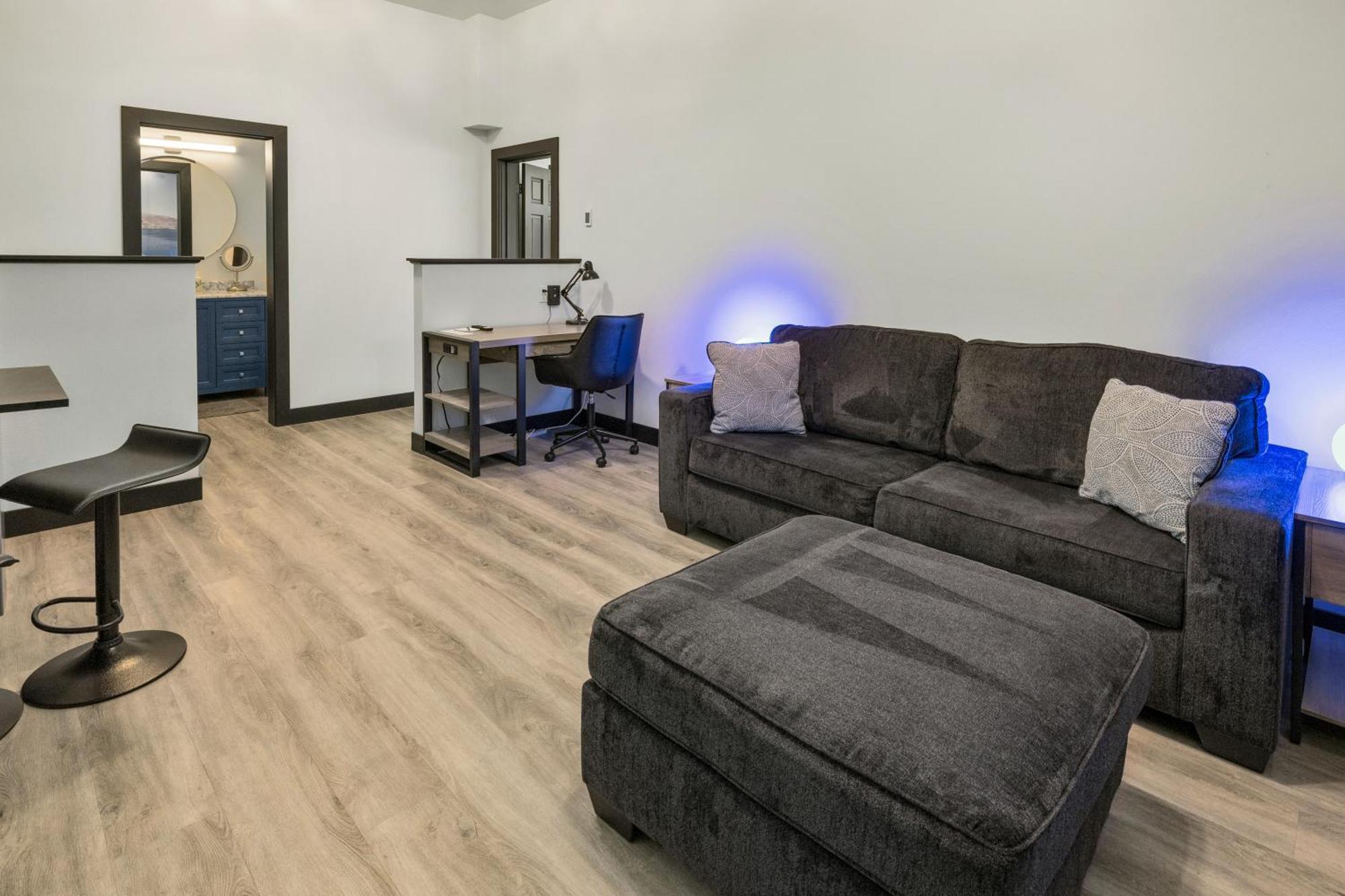 Deluxe Suite