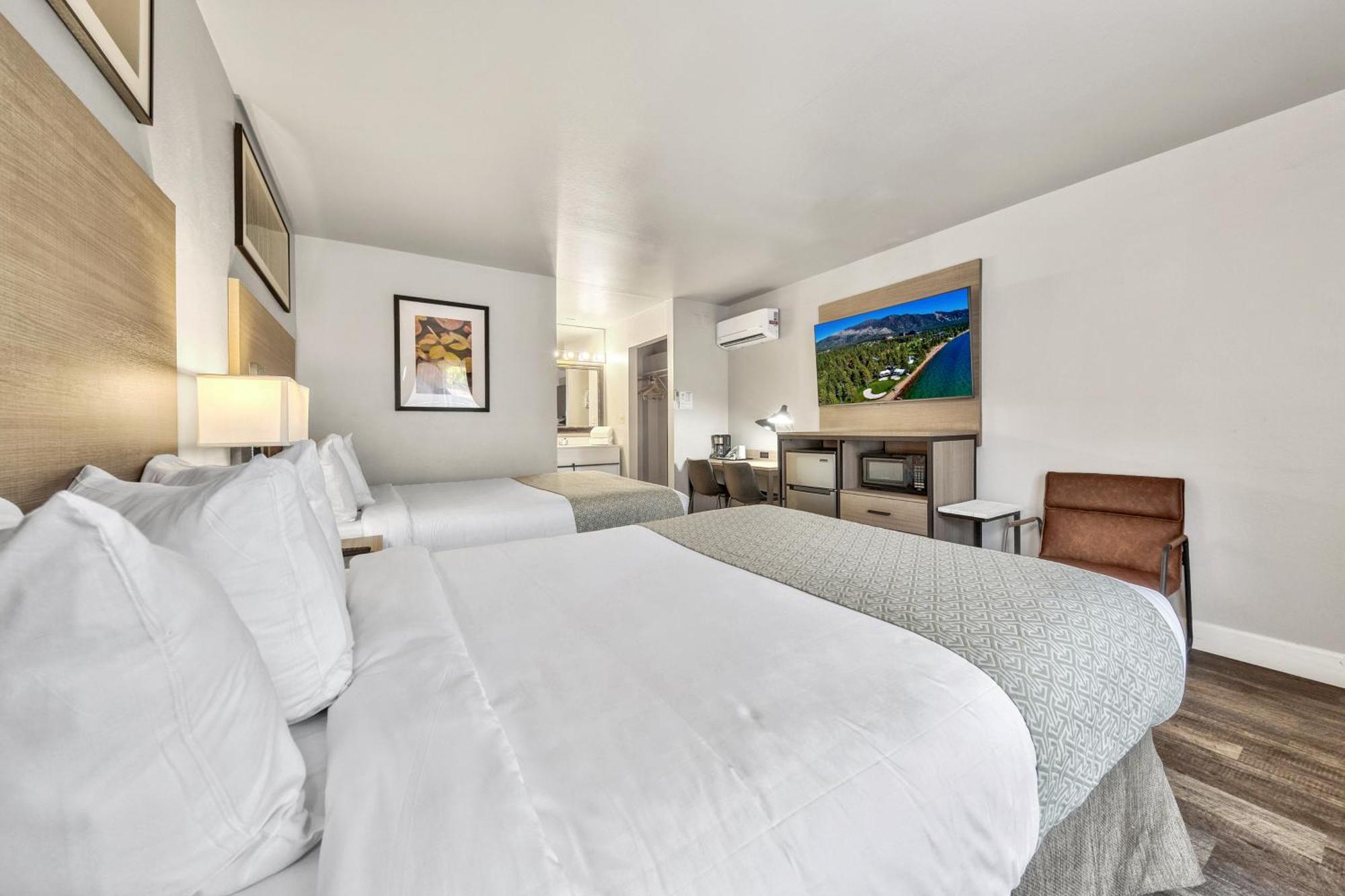 Standard Room with Two Double Beds,1638477802:JPEG