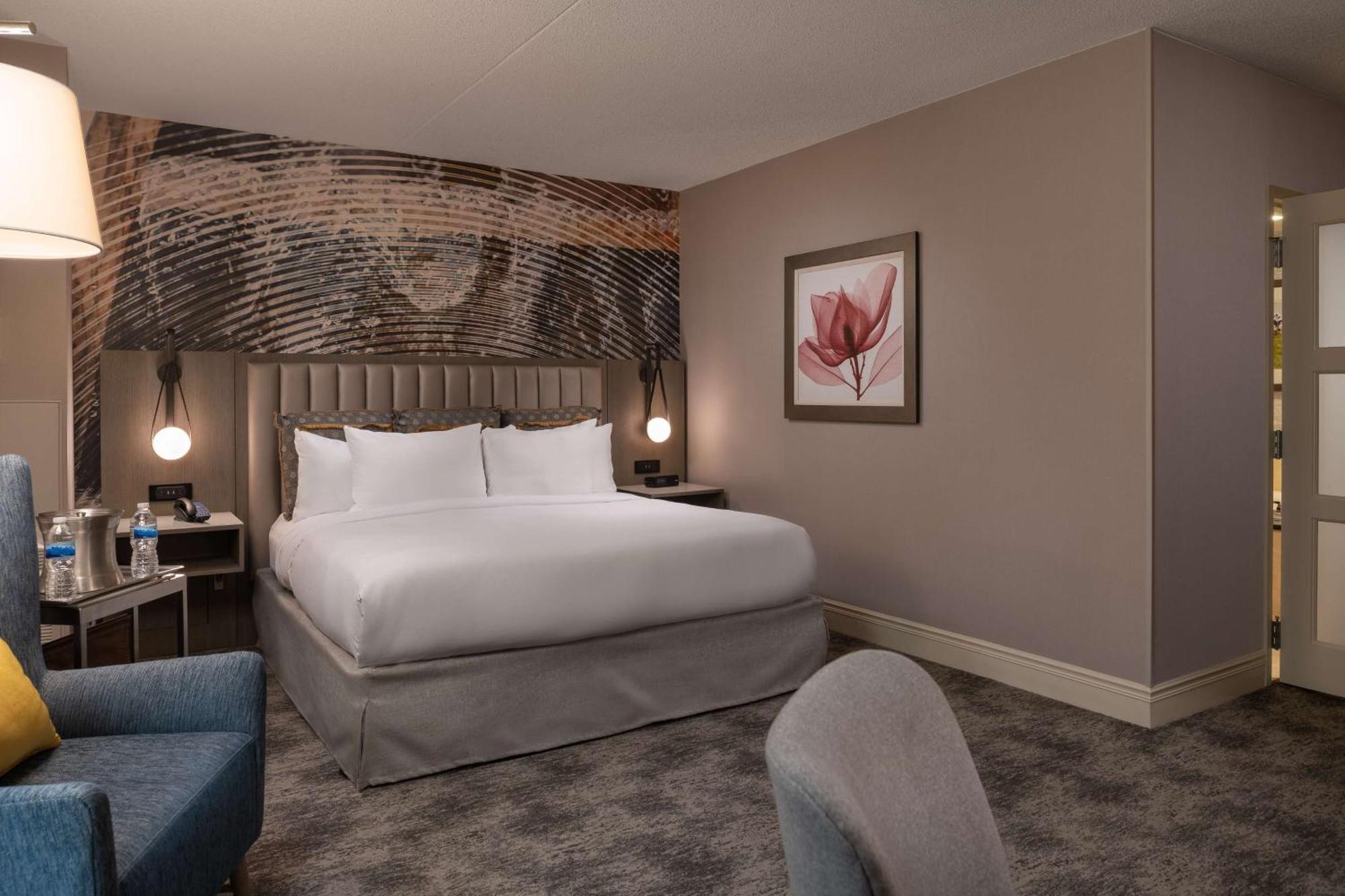 King Room with Spa Bath