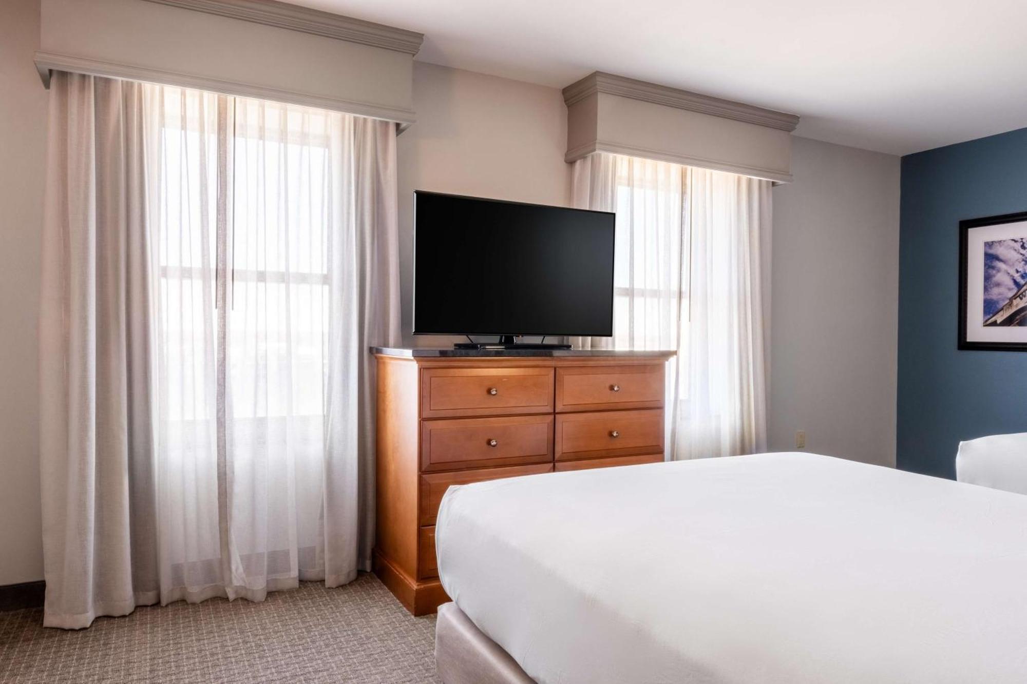Queen Suite with Two Queen Beds with Sofa Bed
