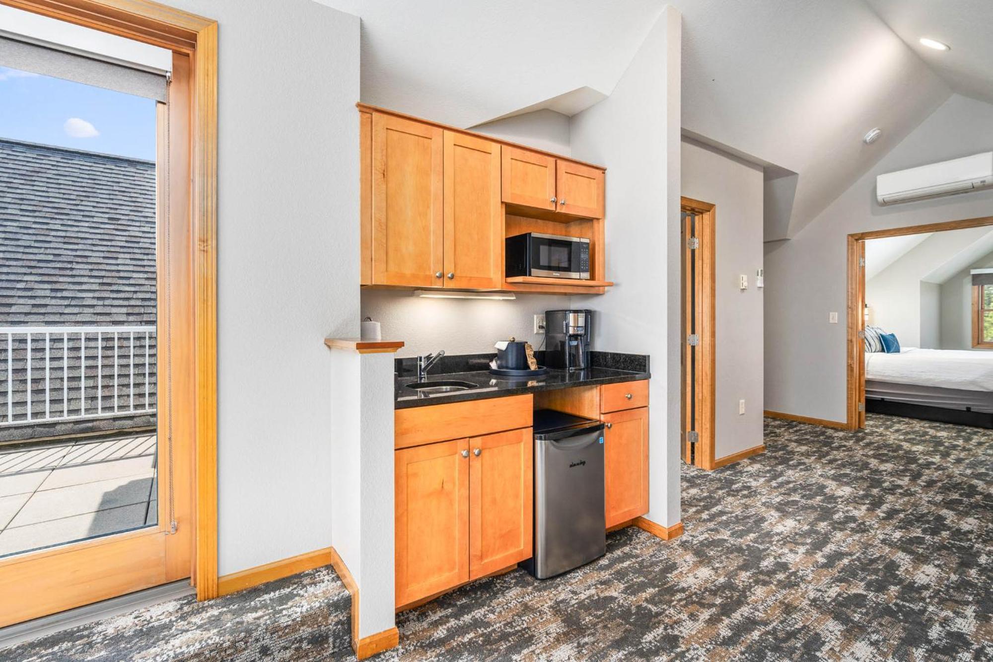 One-Bedroom Penthouse Suite