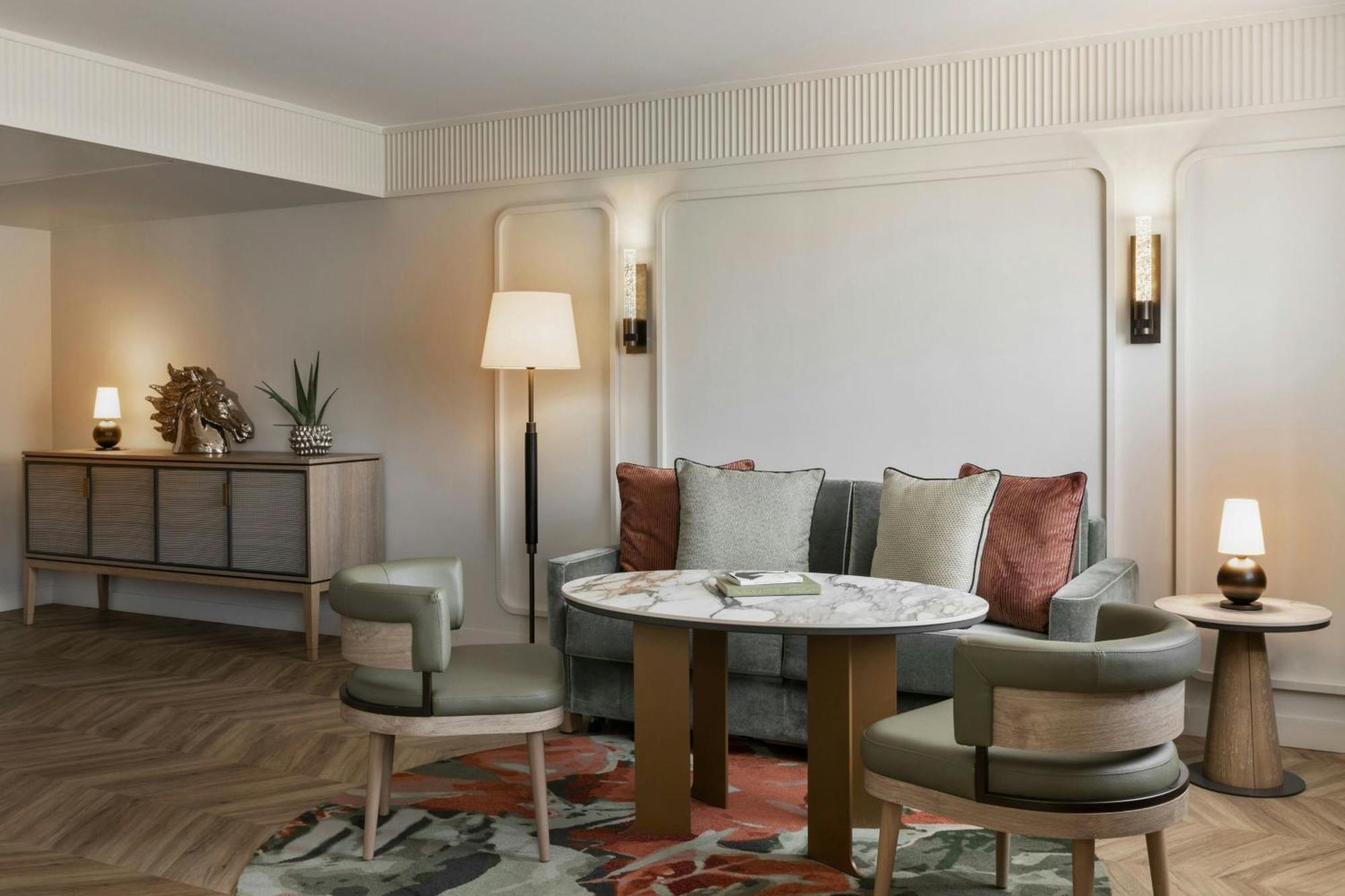 Empress King Suite with Church View
