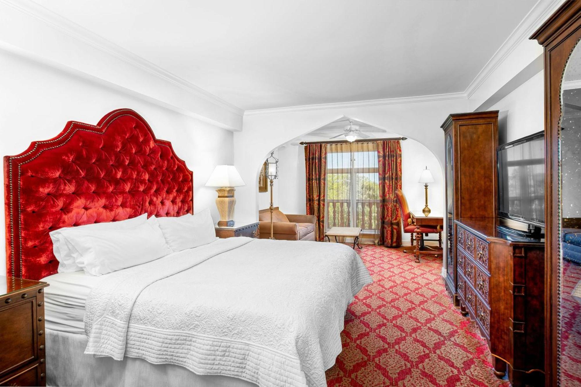 Premium King Room