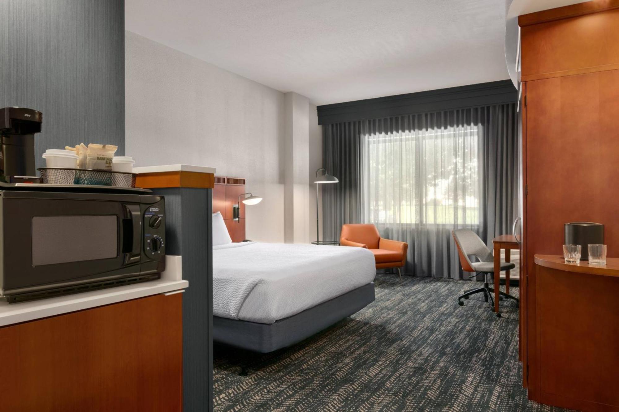 King Room with Sofa Bed
