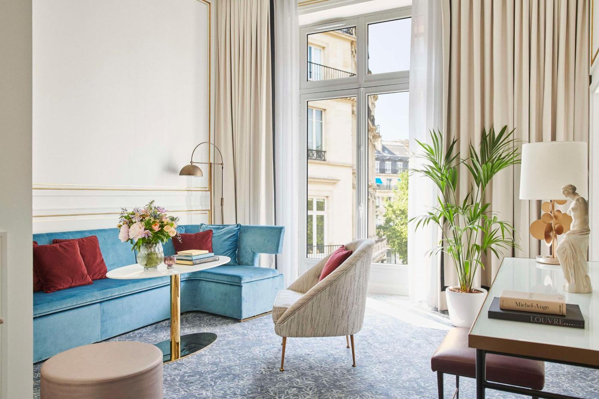 Louvre Suite