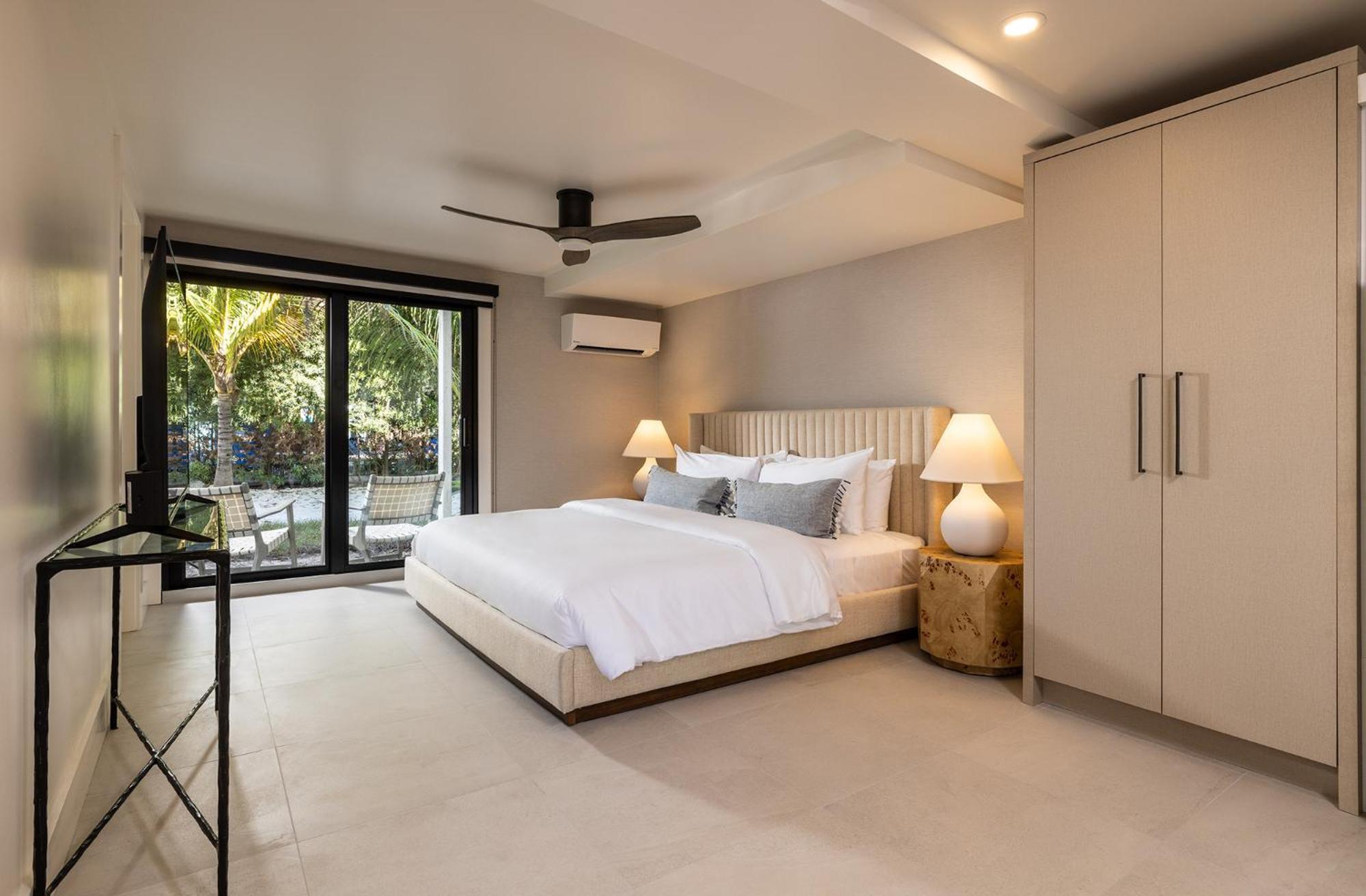 Classic King Room with Kitchen (ADA Accessible),1645664315:JPEG