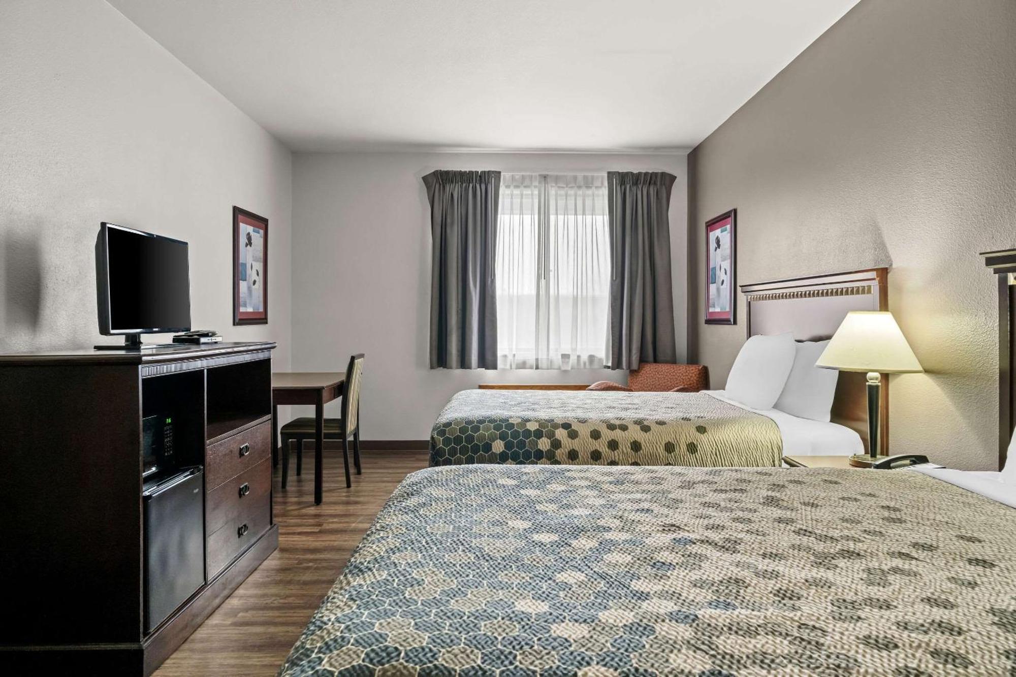 Queen Room with Two Queen Beds - Non-Smoking