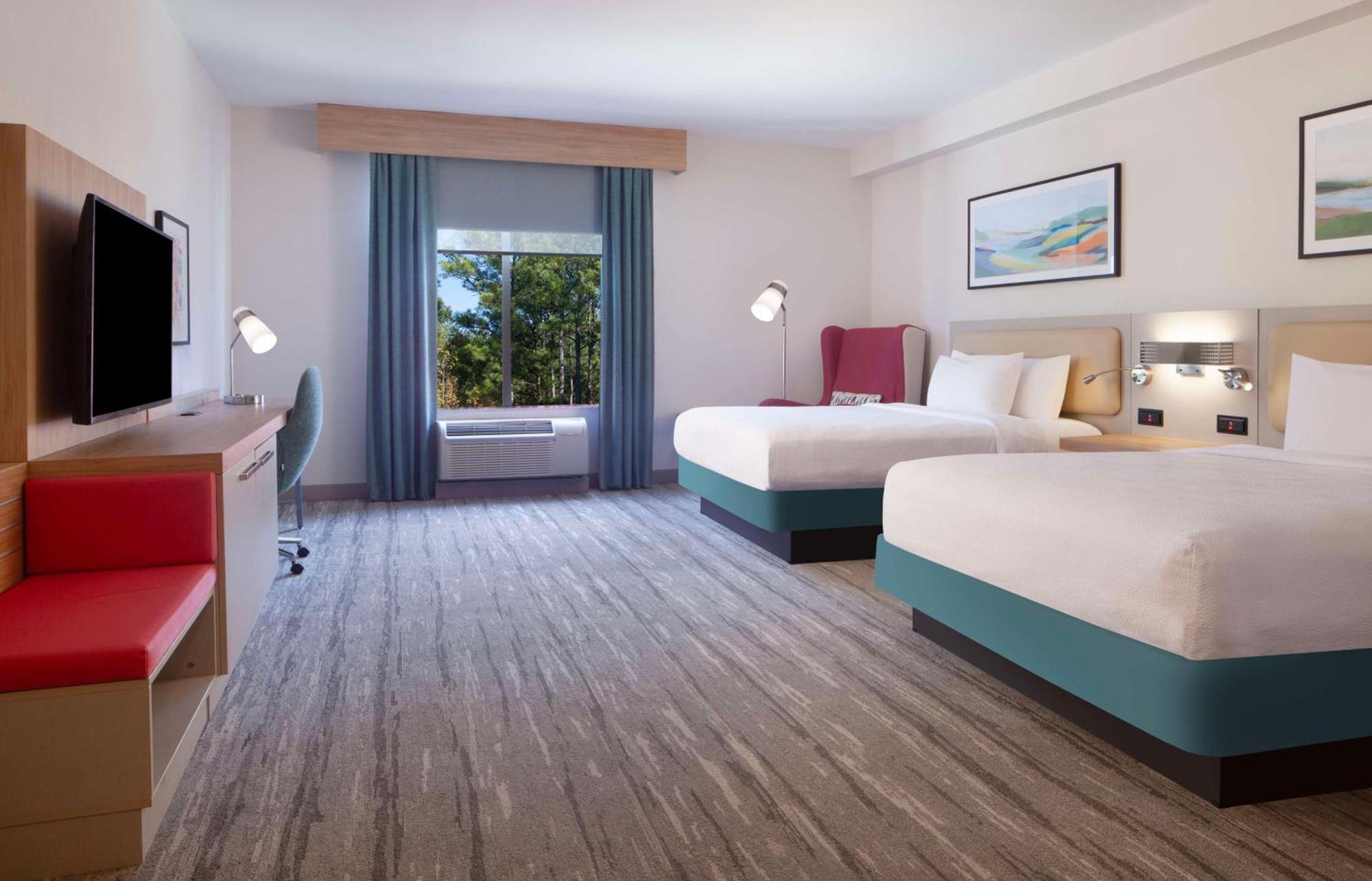 Queen Room with Two Queen Beds - Mobility and Hearing Access