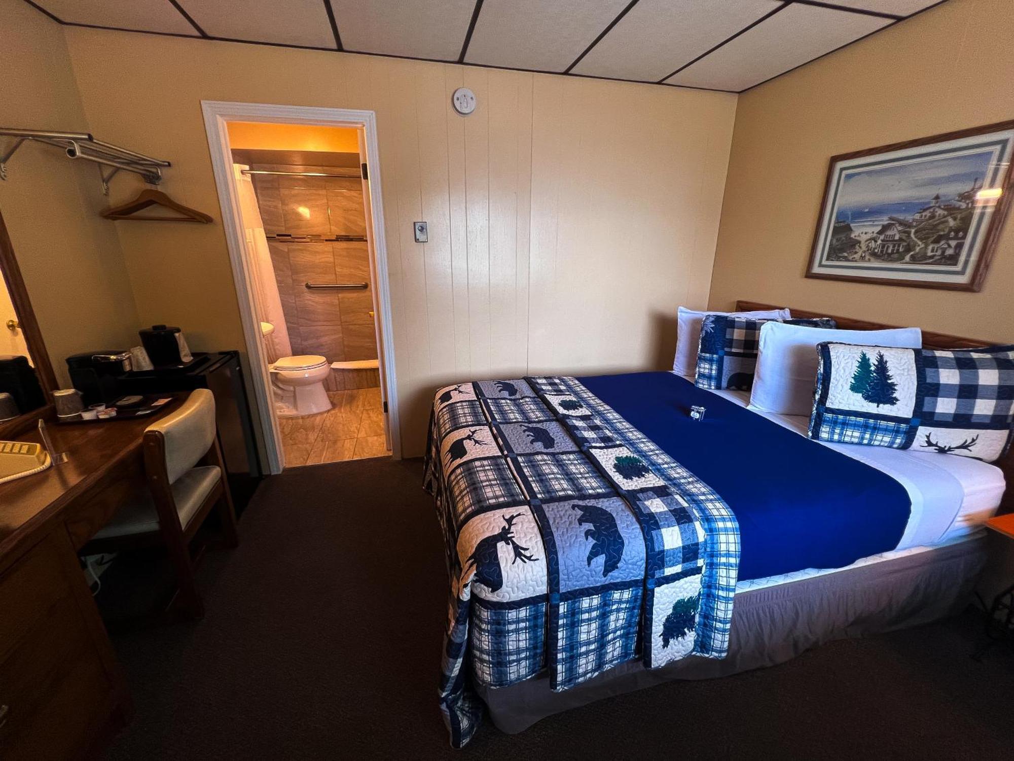 Queen Room