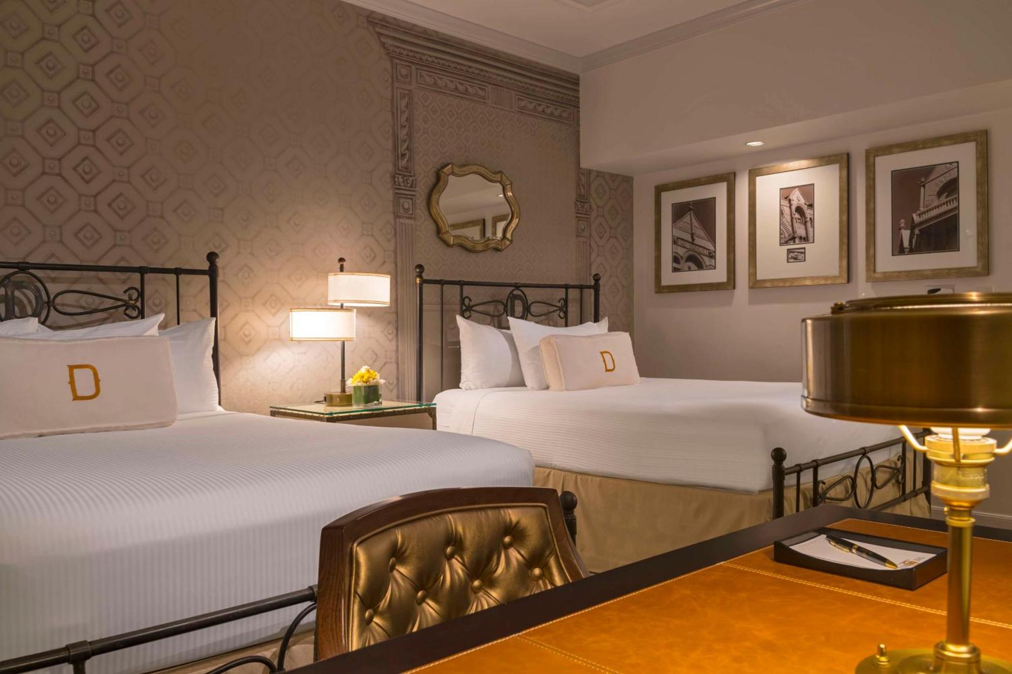Queen Room with Two Queen Beds with Accessible Tub - Disability Access,1651729936:JPEG