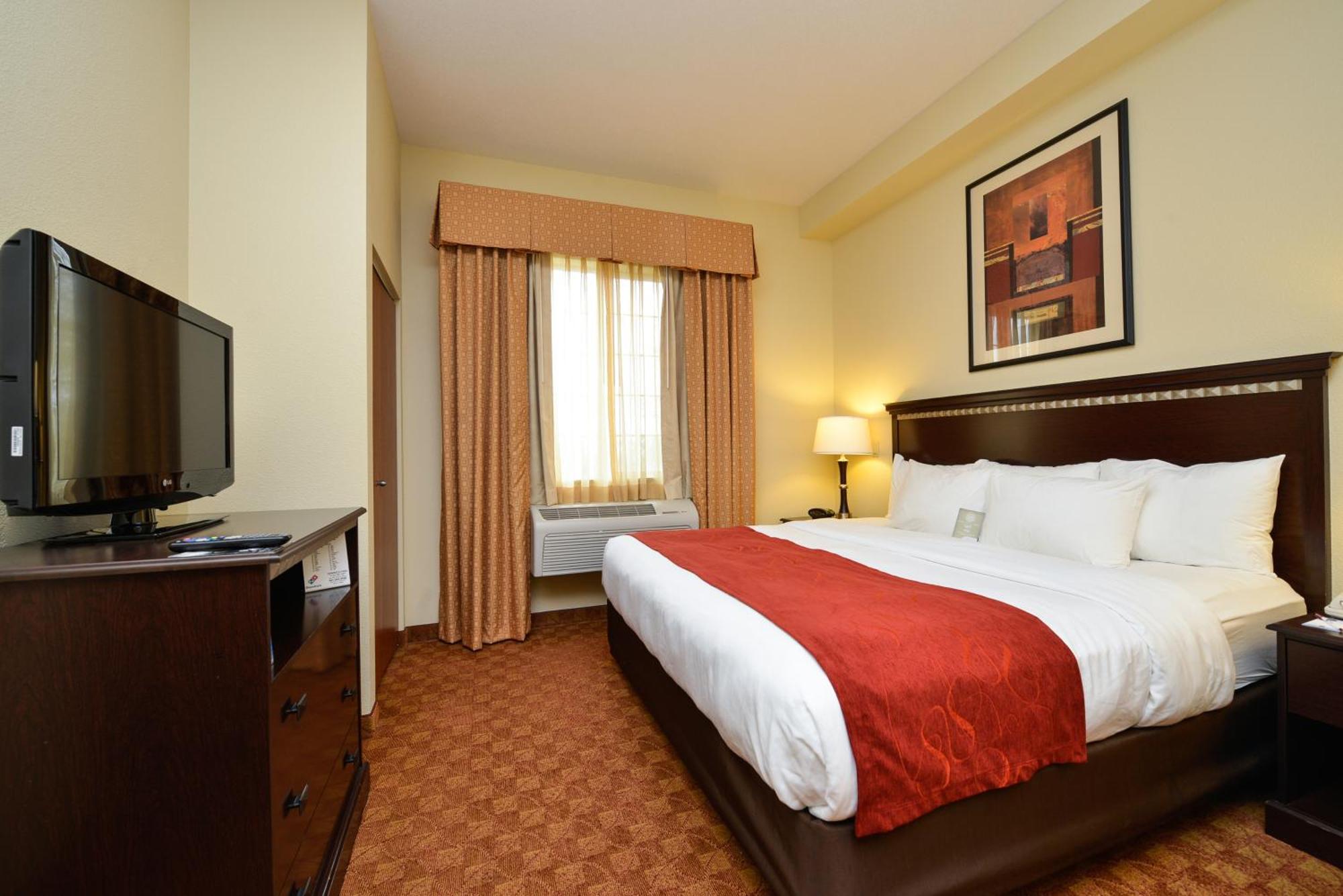 Efficiency King Suite - Non-Smoking