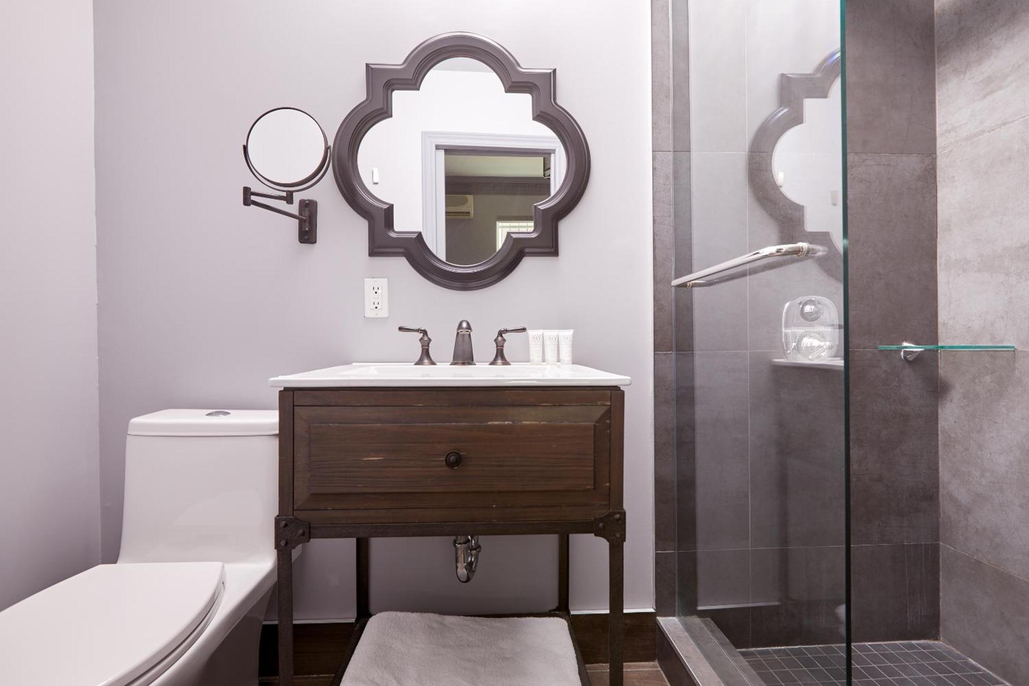 Deluxe Double Studio,1654225430:JPEG