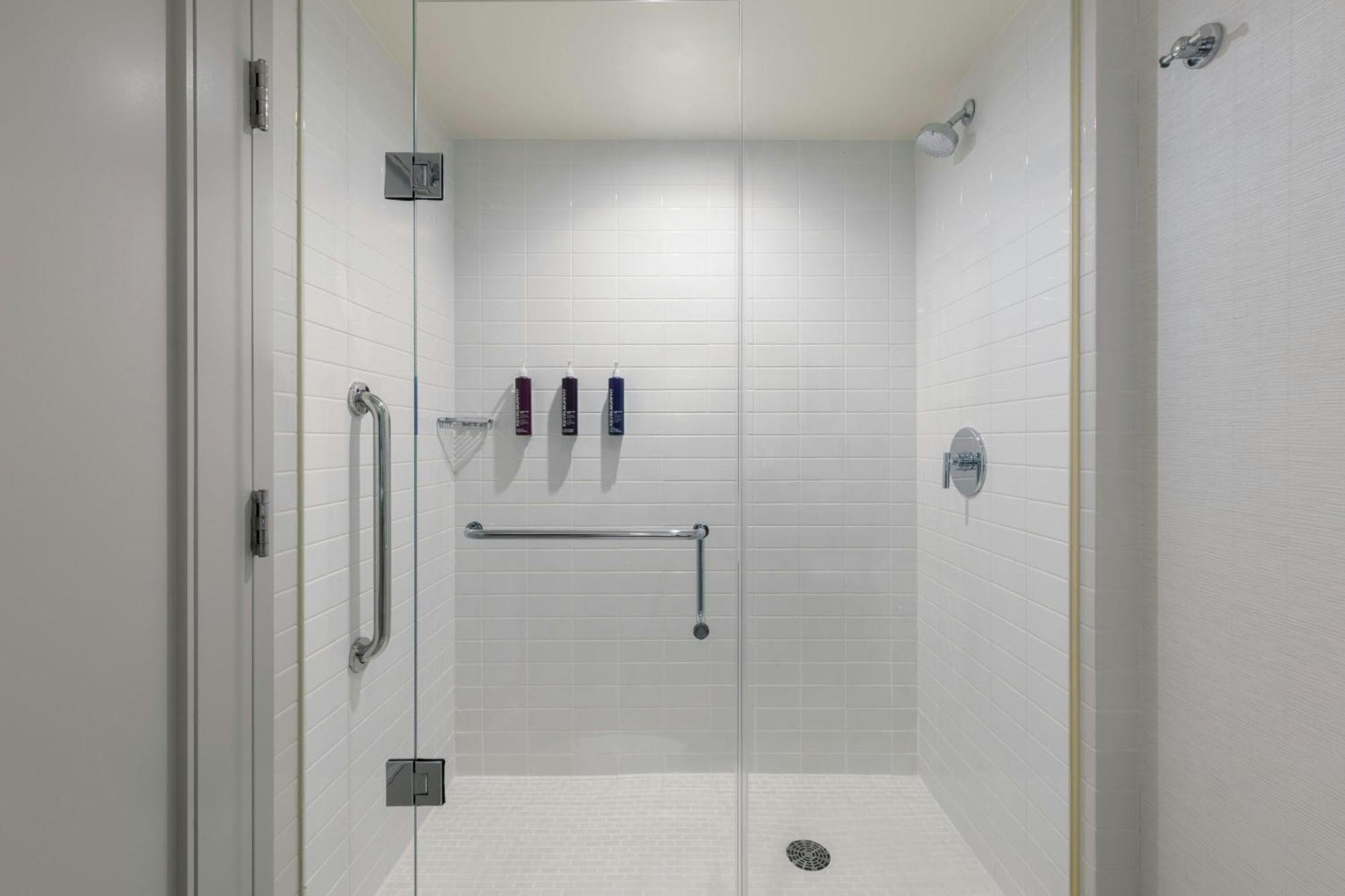 King Guest Room,1654254820:JPEG