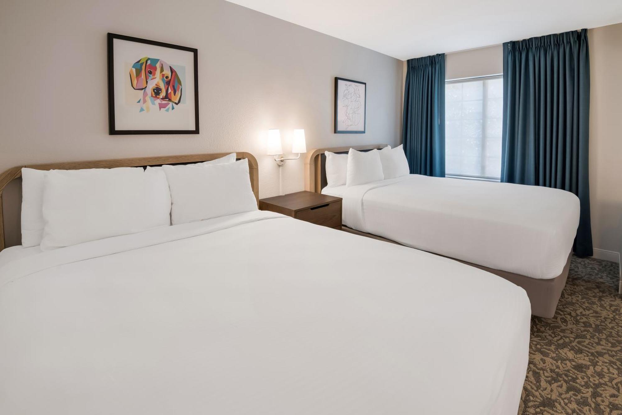 Two-Bedroom Suite with King and Queen Beds