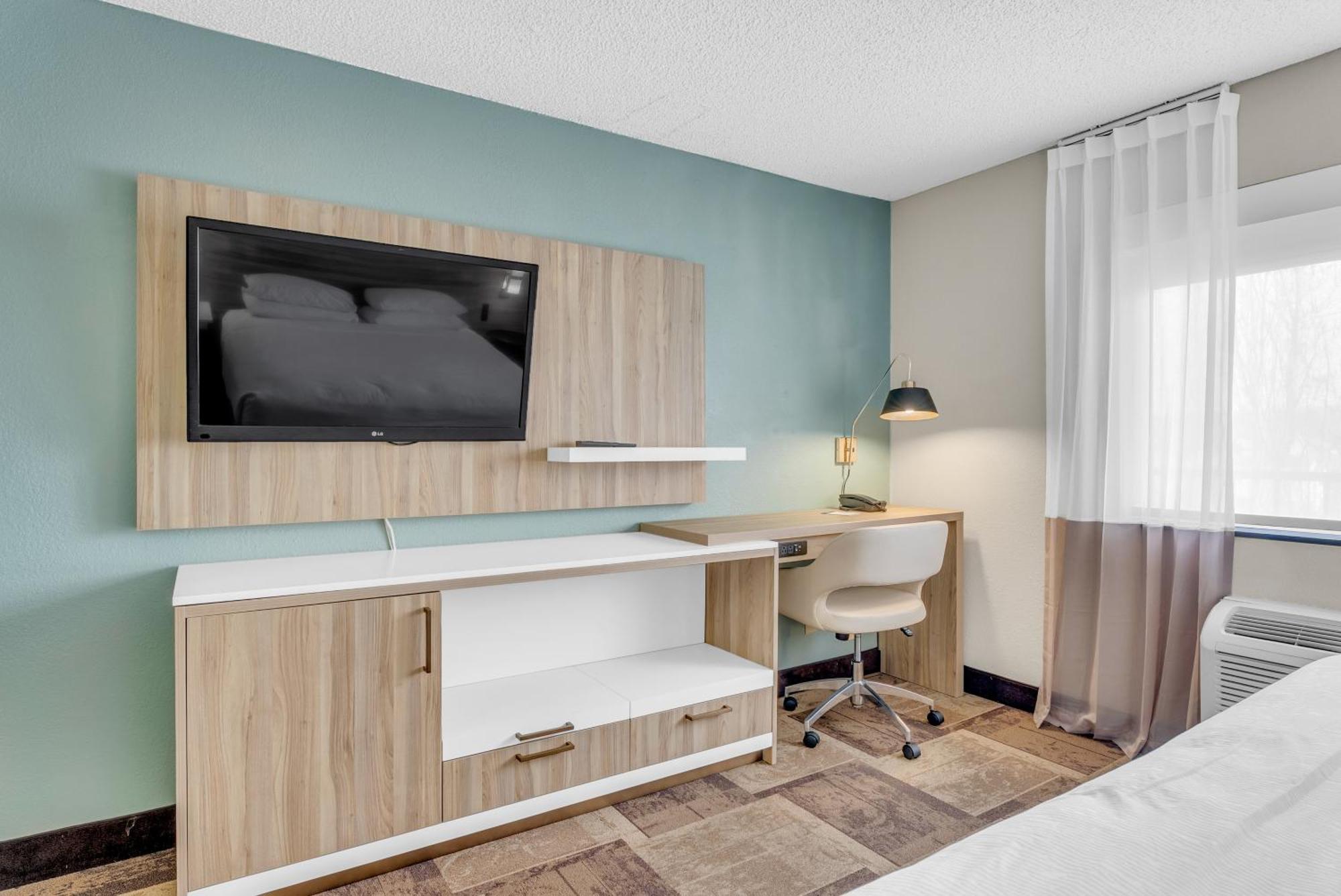 King One-Bedroom Executive Suite, Non-Smoking