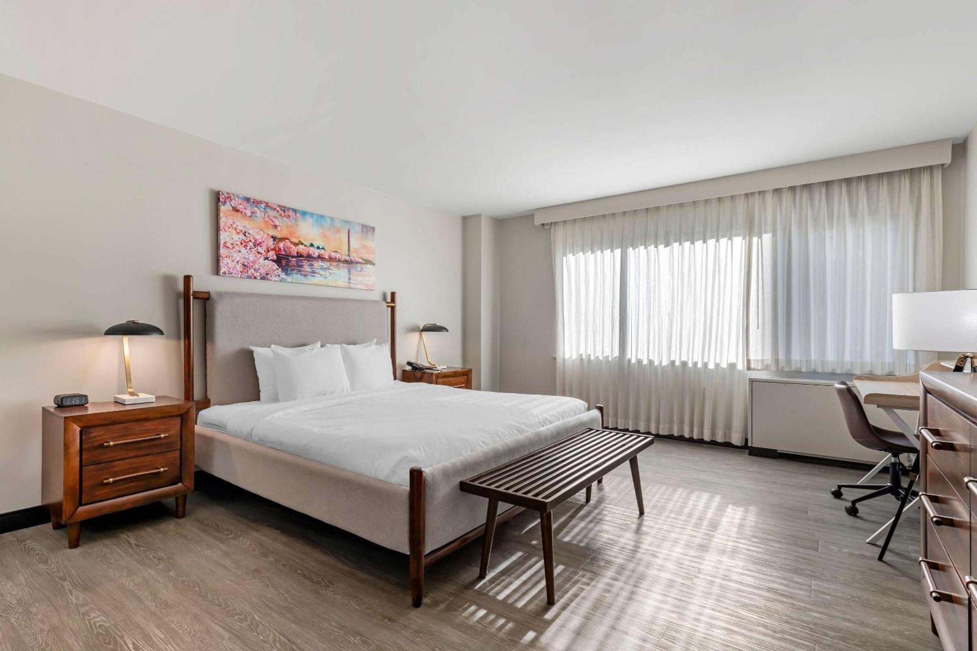 King Room with Tub - Disability Access/Non Smoking