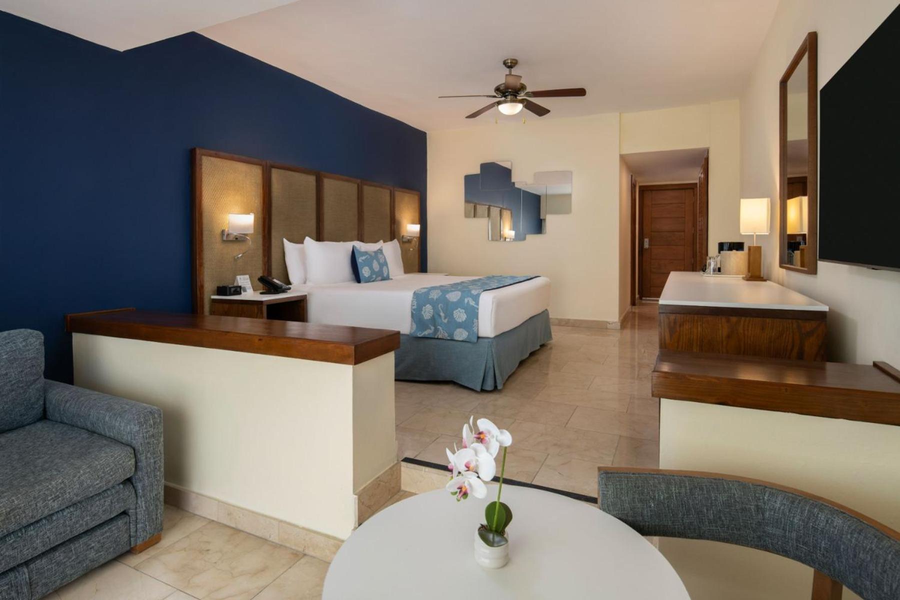 Junior Suite with Side Ocean View,1656240599:JPEG
