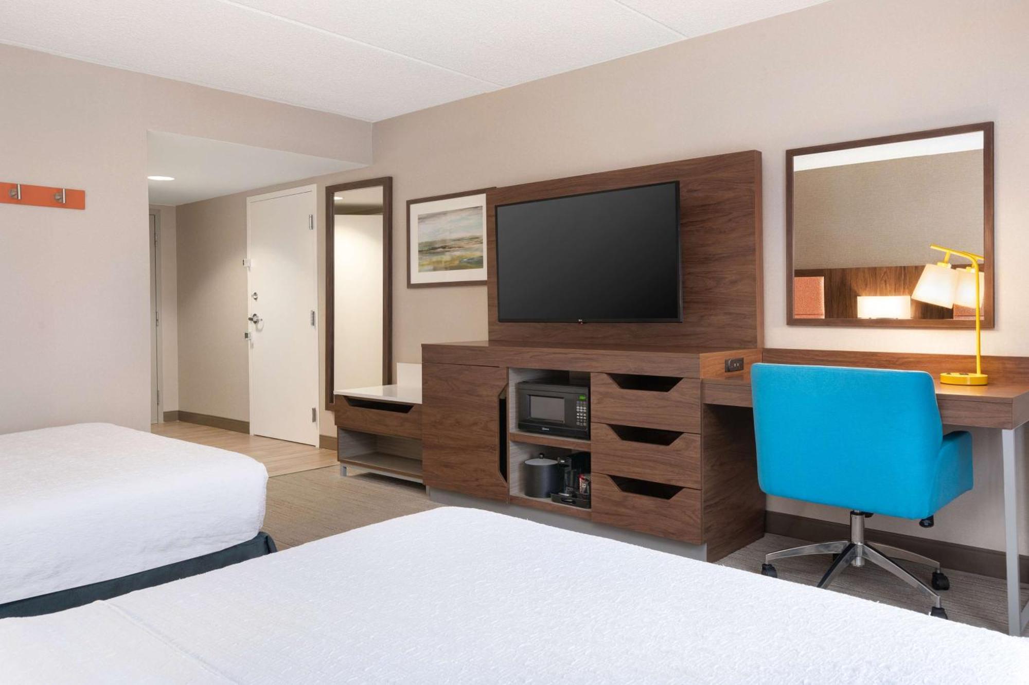 Queen Room with Two Queen Beds - Mobility Access/Non-Smoking,1657155019:JPEG