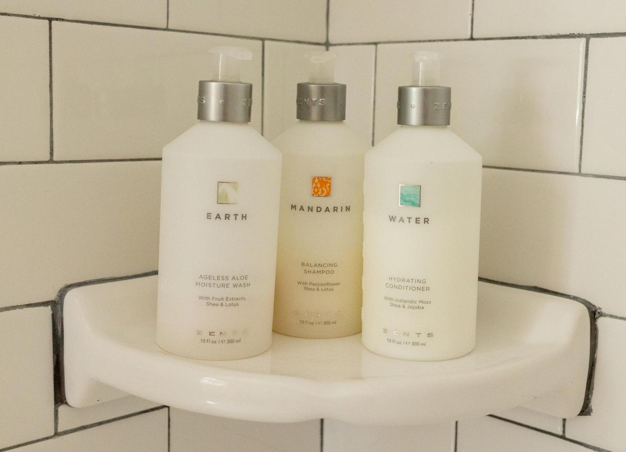 King Room,1657161191:JPEG