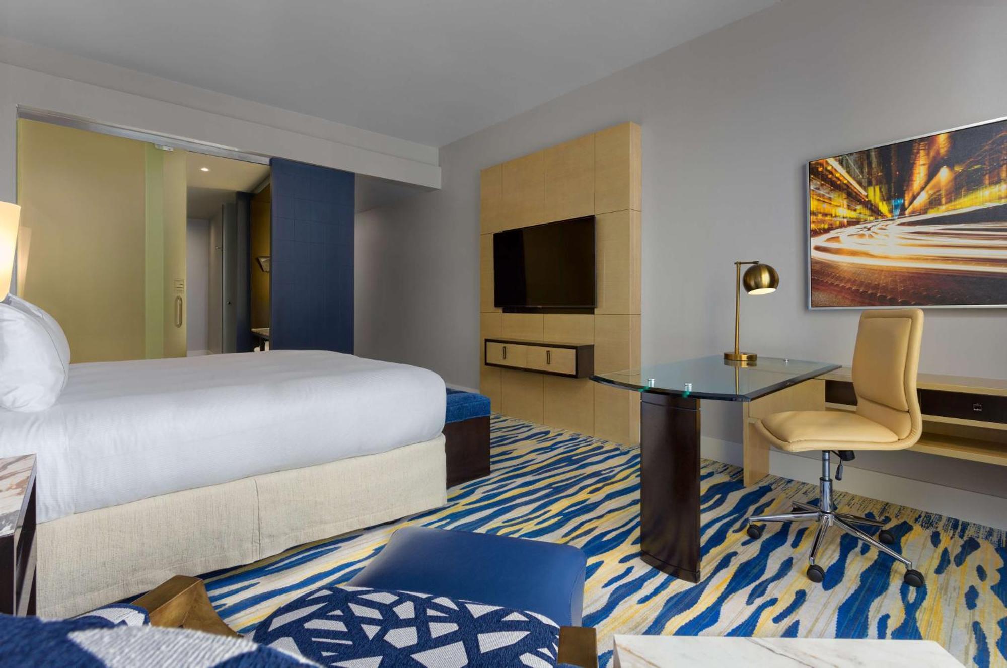 Deluxe King Room with City View,1657167307:JPEG