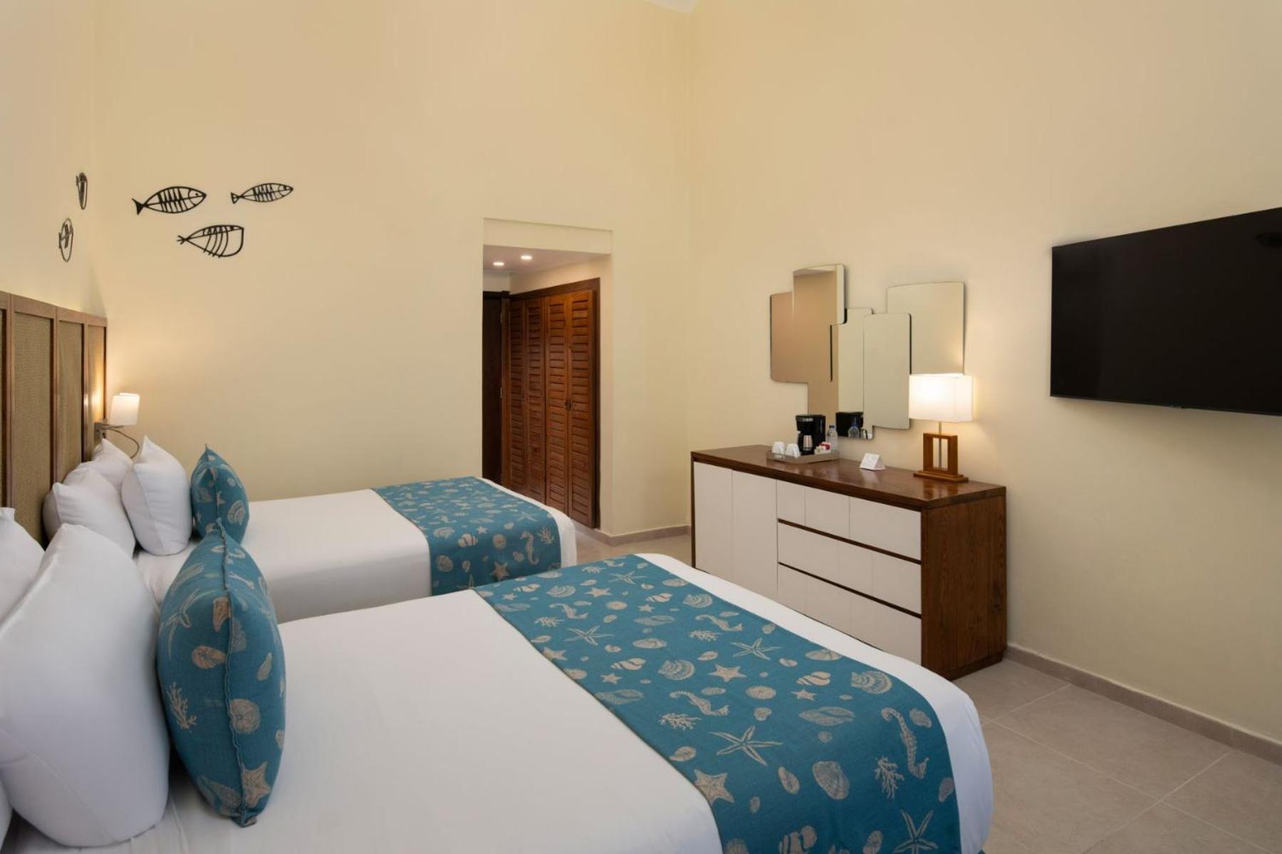 Tropical View Room
