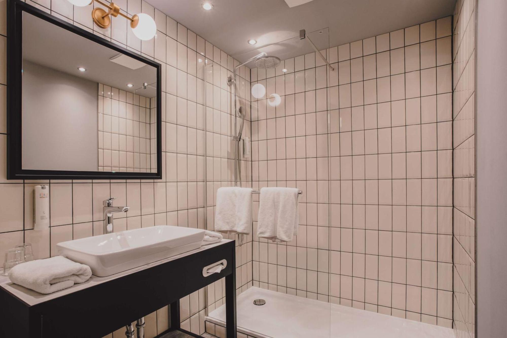 Junior Suite,1658066186:JPEG