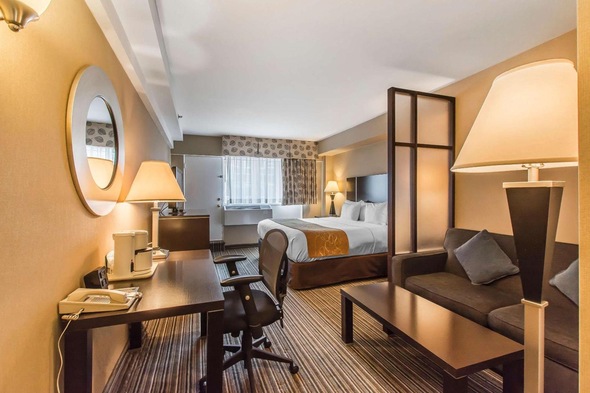 King Room with Sofa Bed - Non-Smoking