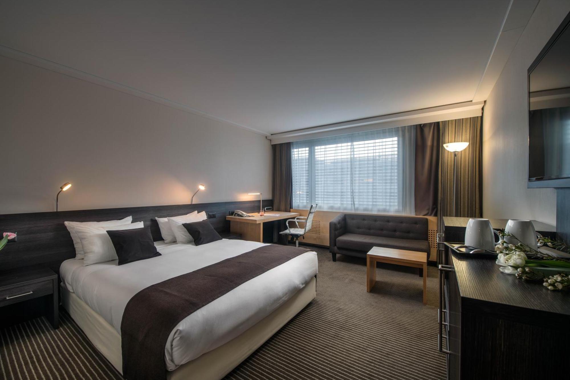 Premium Queen Room